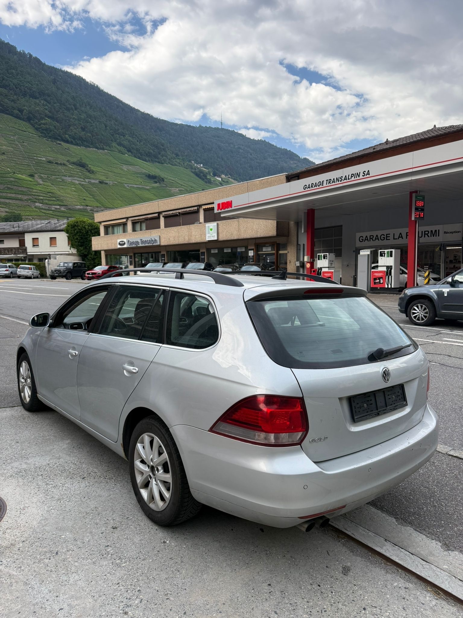 VW Golf Variant 1.4 TSI Highline-image-3