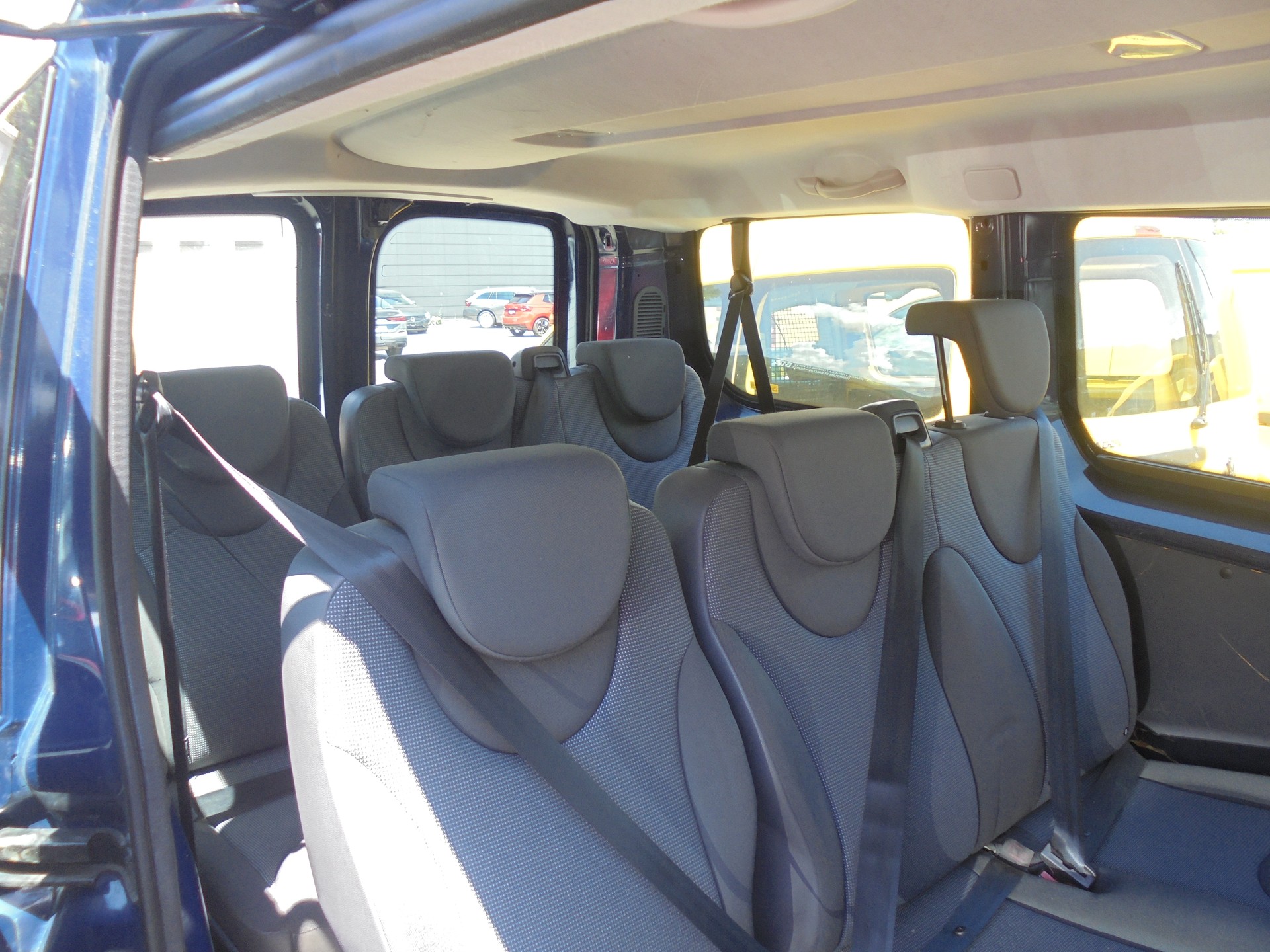 PEUGEOT Expert Tepee 2.0 HDi Confort L1-image-9