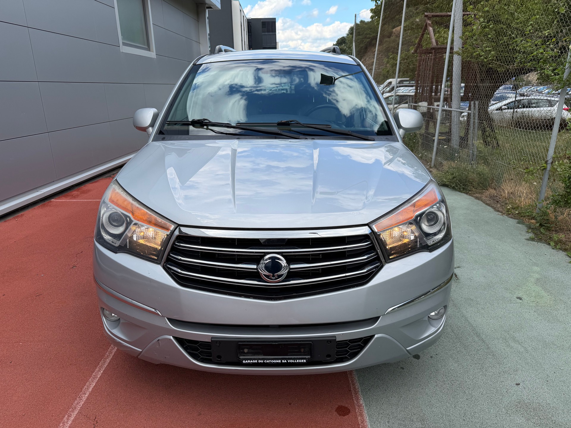 KGM-SsangYong Rodius SV200 e-XDi Sapphire 4WD E-Tronic-image-2