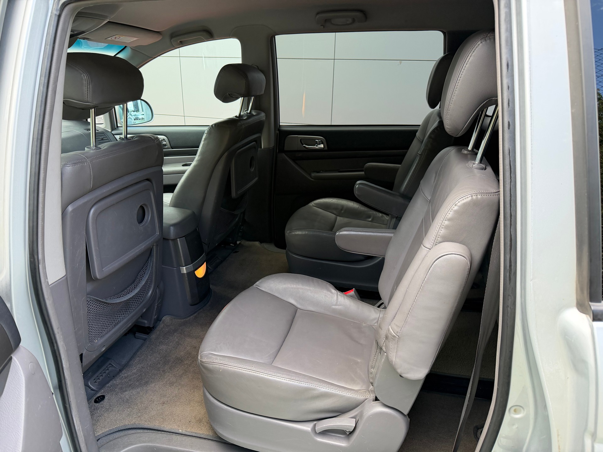 KGM-SsangYong Rodius SV200 e-XDi Sapphire 4WD E-Tronic-image-10