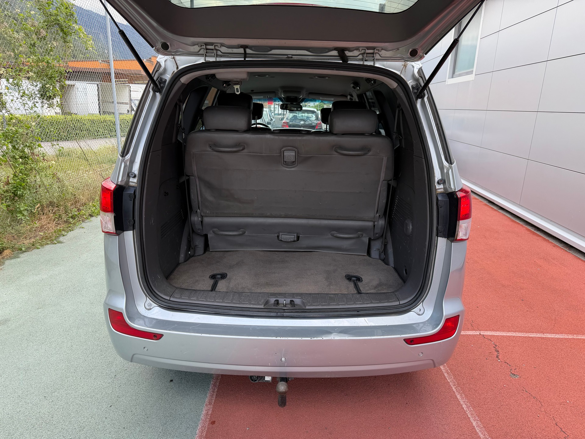 KGM-SsangYong Rodius SV200 e-XDi Sapphire 4WD E-Tronic-image-13