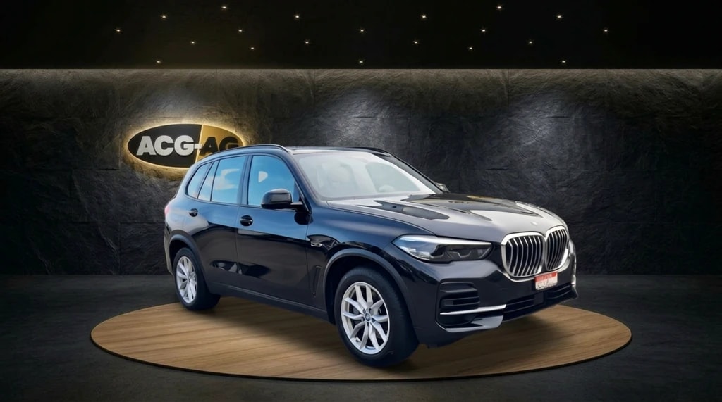 BMW X5 xDrive45e Steptronic ** 394 PS ** Voll-Leder ** Navi ** RF-Kamera 360° ** Abstandsregelsysteme ** Sitzmemory ** Modell 2022-image-0