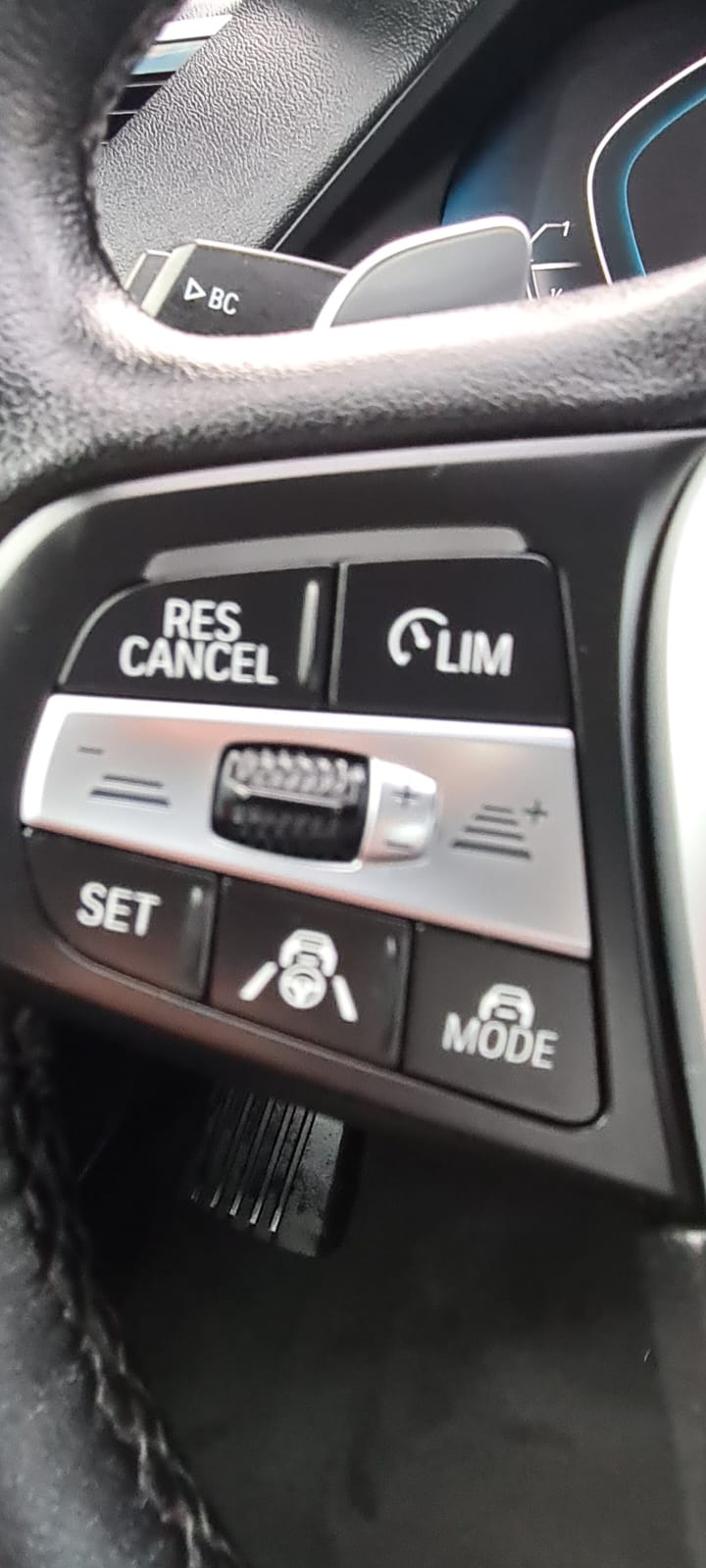 BMW X5 xDrive45e Steptronic ** 394 PS ** Voll-Leder ** Navi ** RF-Kamera 360° ** Abstandsregelsysteme ** Sitzmemory ** Modell 2022-image-8