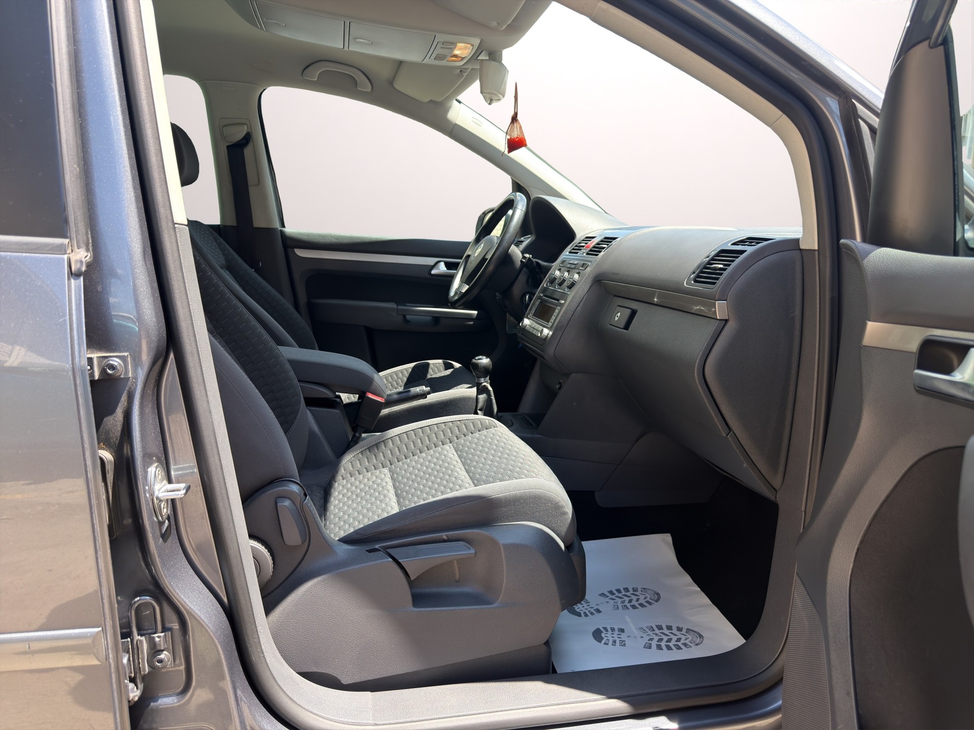 VW Touran 1.4 TSI Highline-image-13
