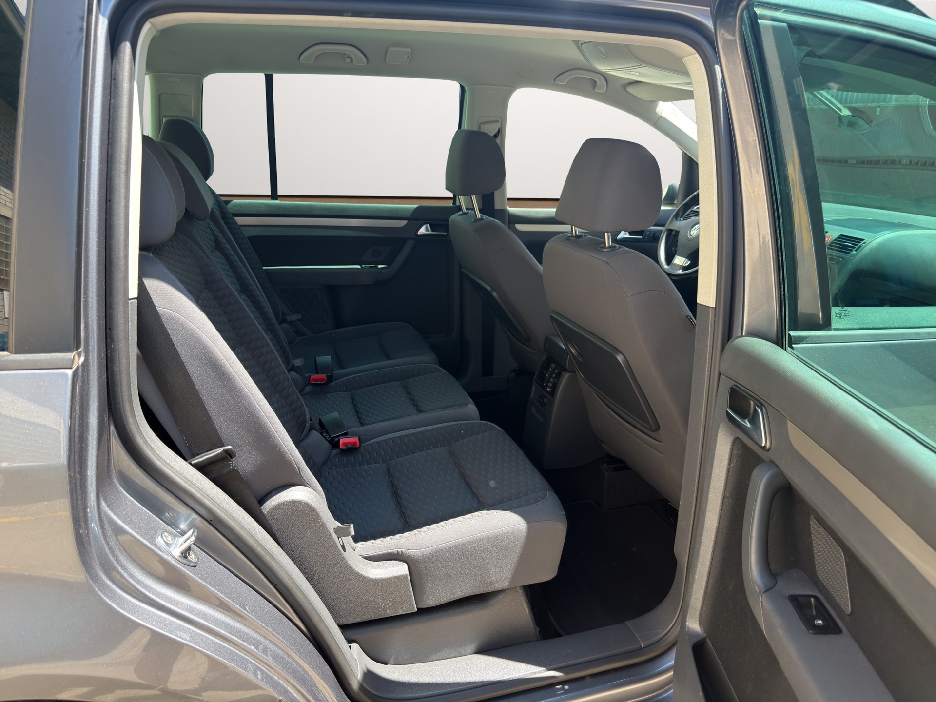 VW Touran 1.4 TSI Highline-image-14