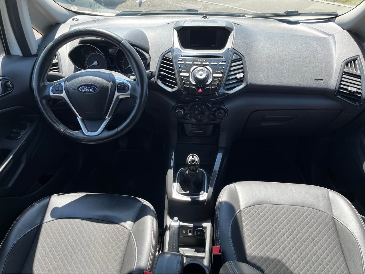 FORD EcoSport 1.0 SCTi Titanium S-image-8