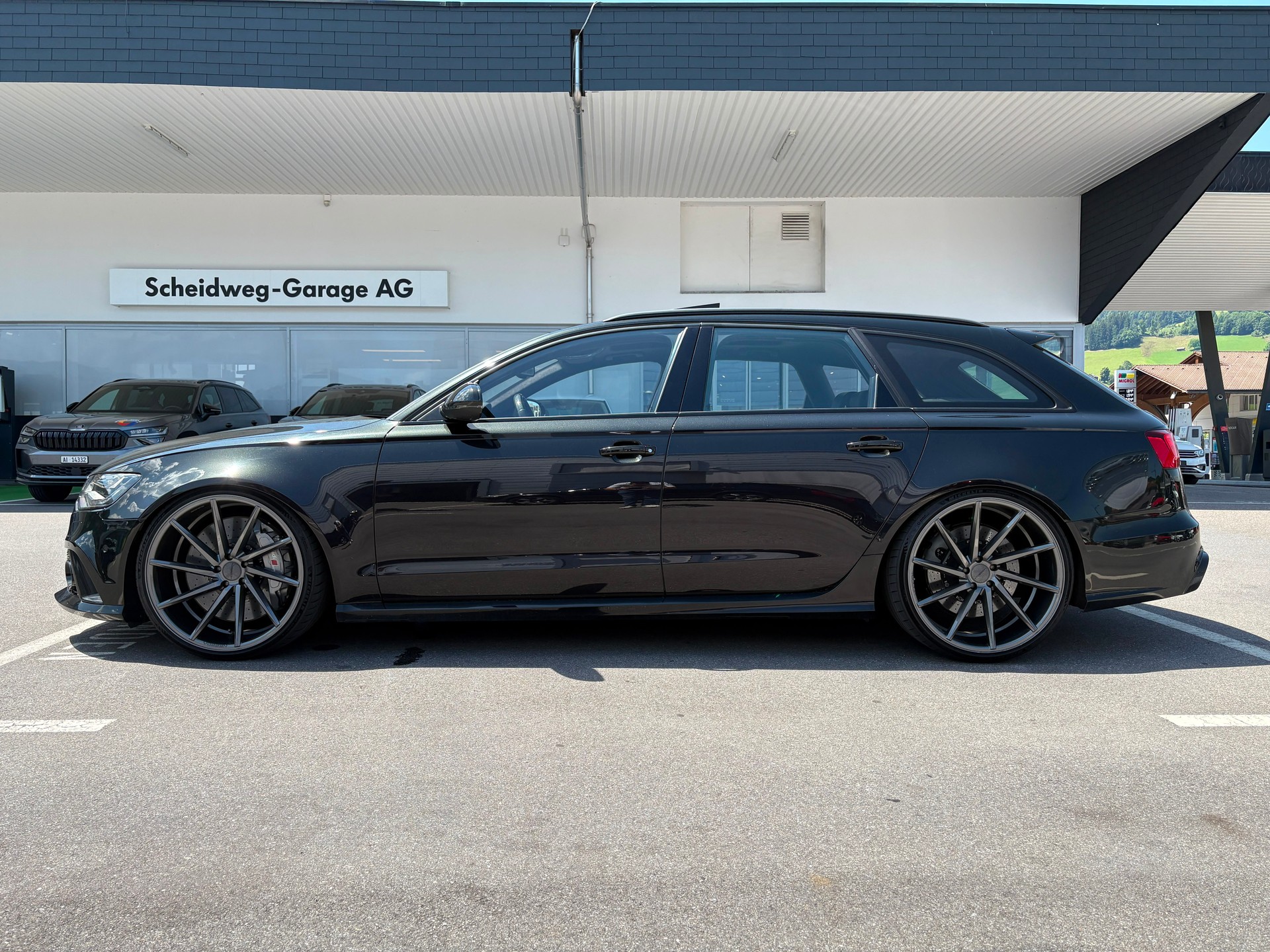 AUDI RS6-image-0