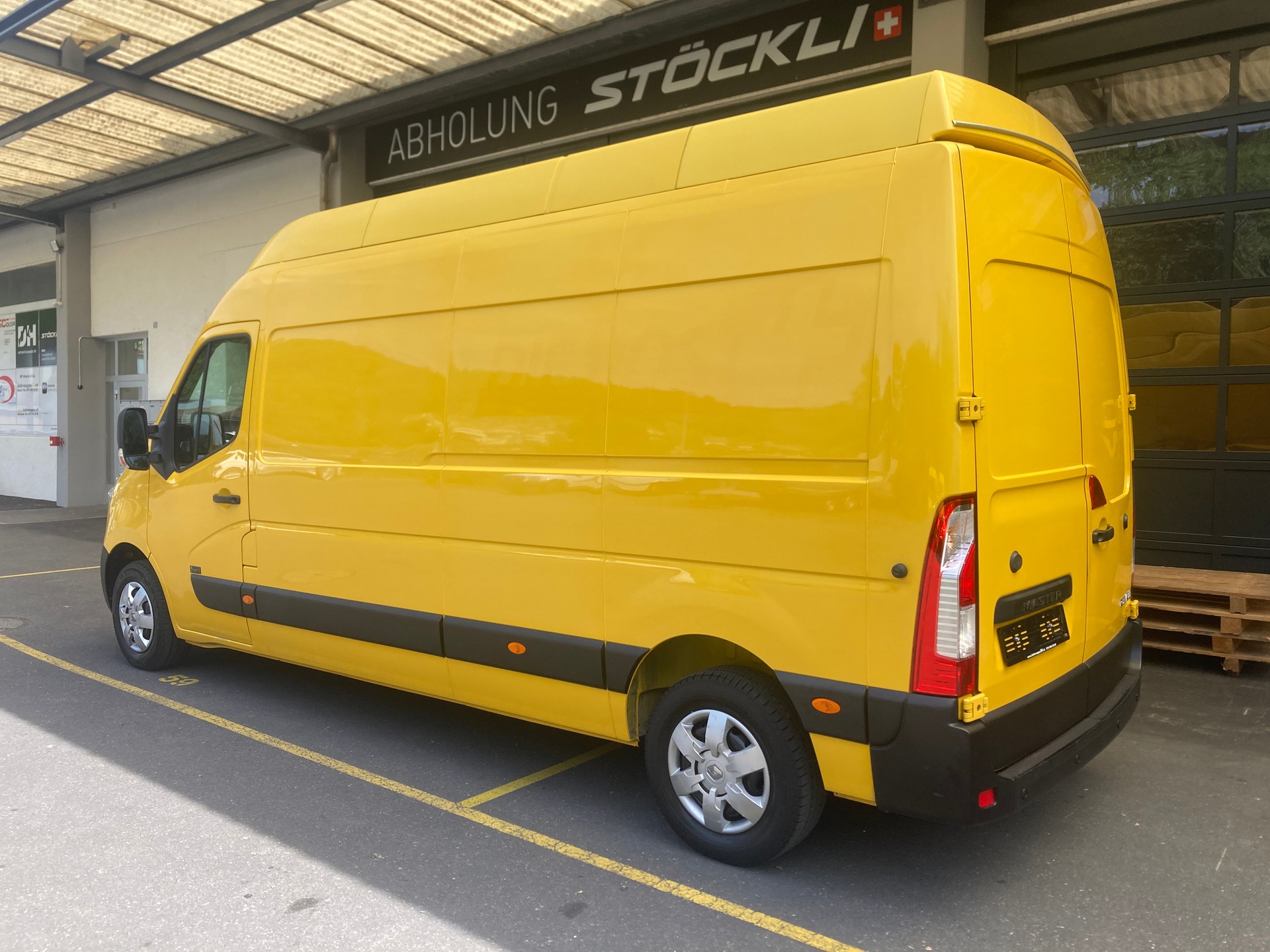 RENAULT Master T35 2.3dCi 130 L3H3-image-1
