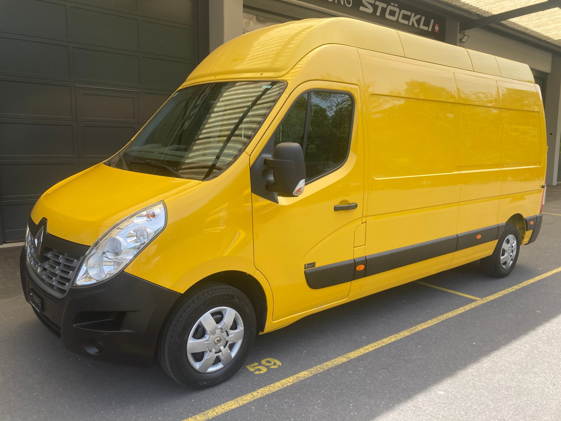 RENAULT Master T35 2.3dCi 130 L3H3-image-0