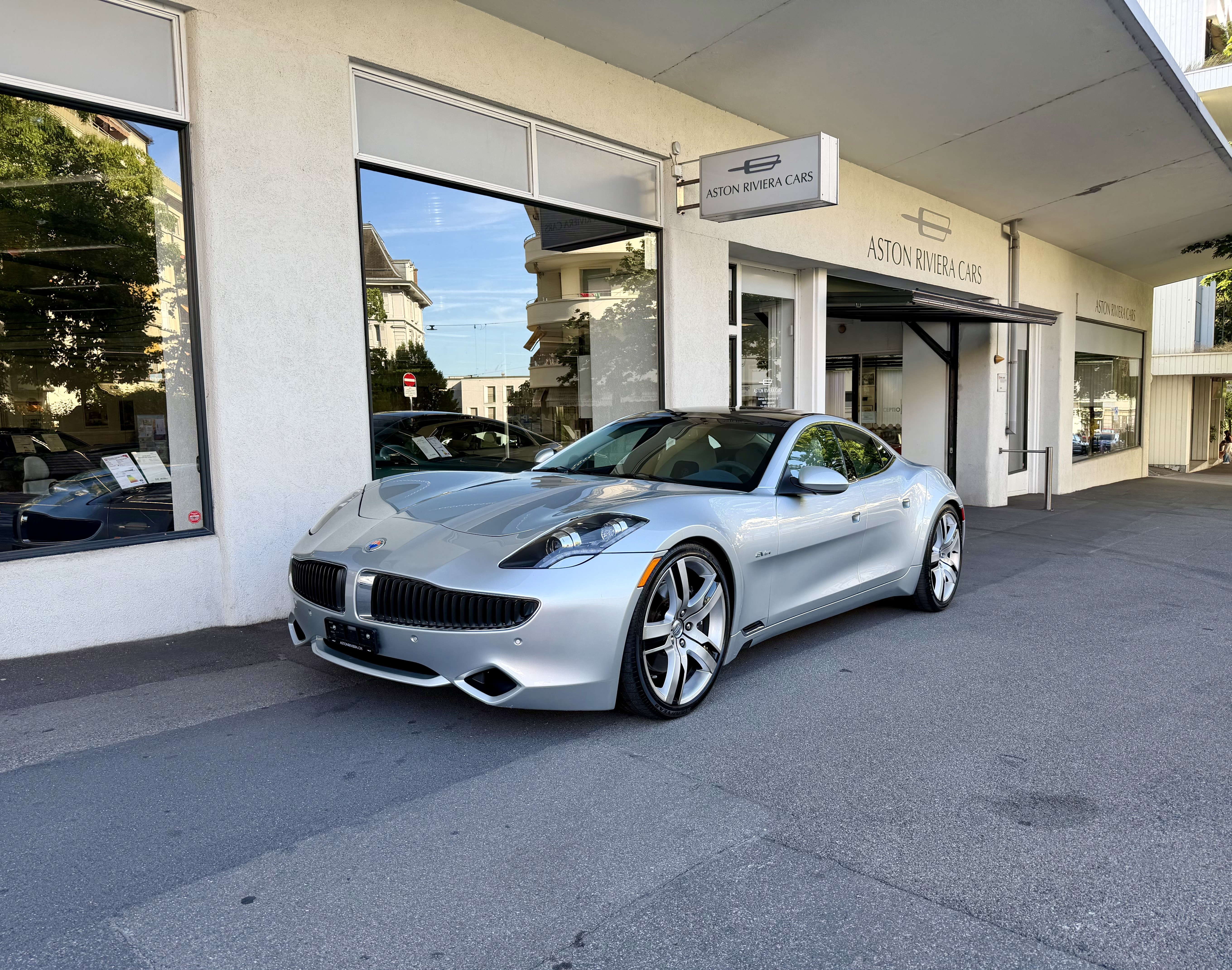 FISKER Karma Standard (Limousine) Fisker FISKER Karma Standard (Limousine)