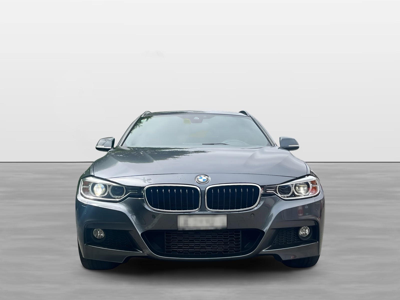 BMW 320d xDrive Touring M Sport - OFFRE EXCEPTIONNELLE-showroom-element-3