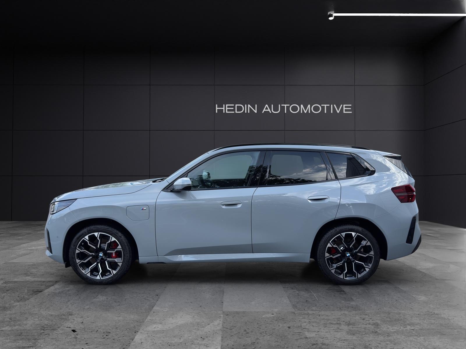 BMW X3 30e xDrive-showroom-element-2