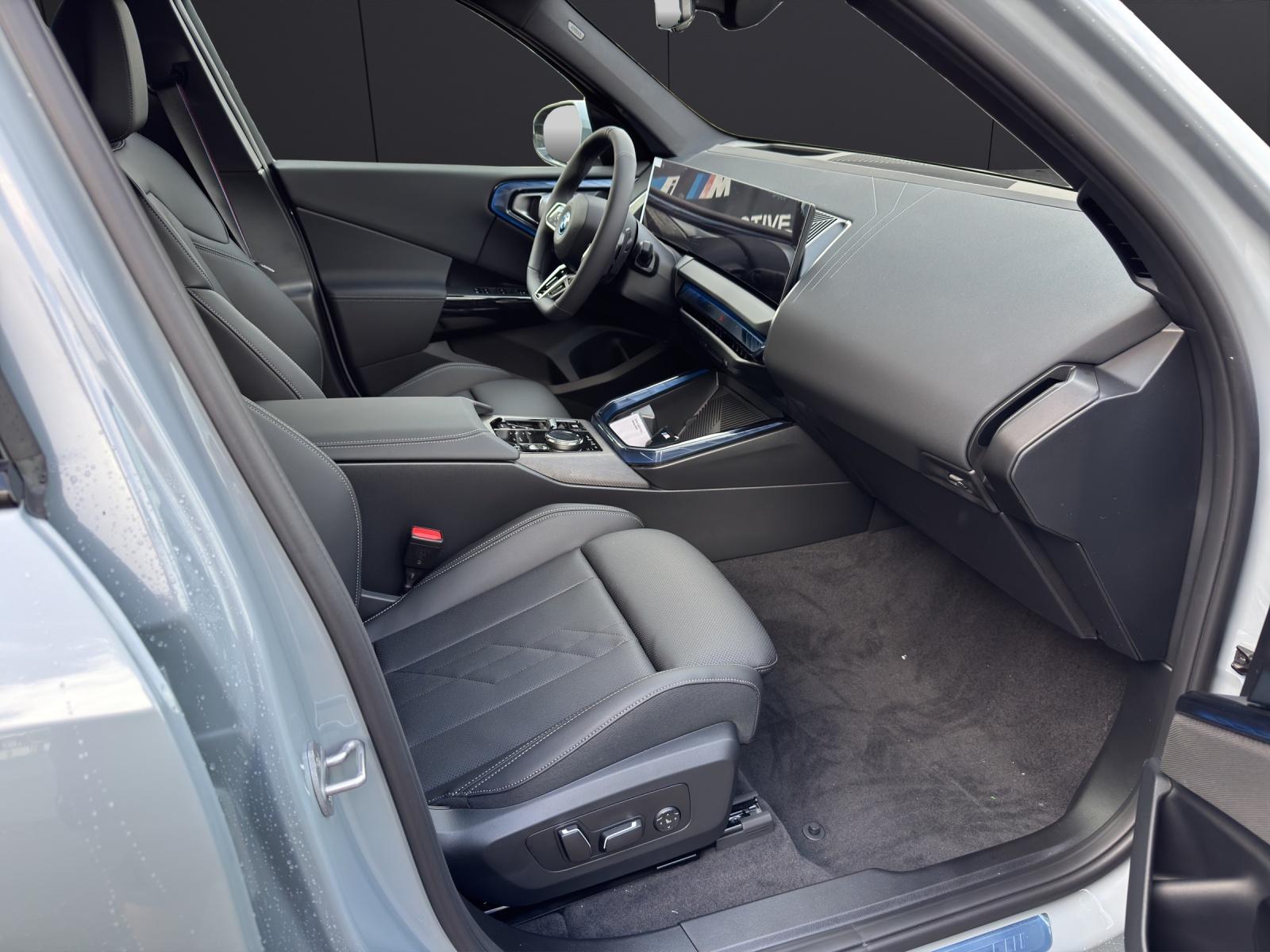 BMW X3 30e xDrive-image-10