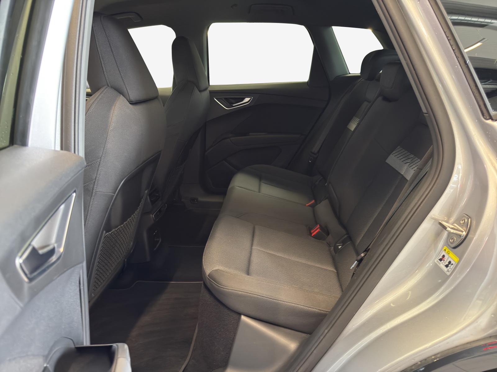 AUDI Q4 e-tron 50 quattro-image-11