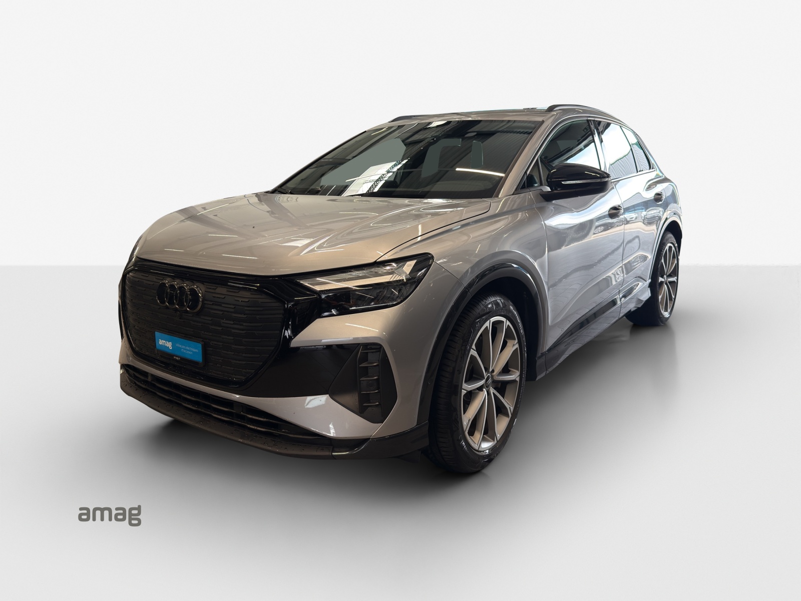 AUDI Q4 e-tron 50 quattro