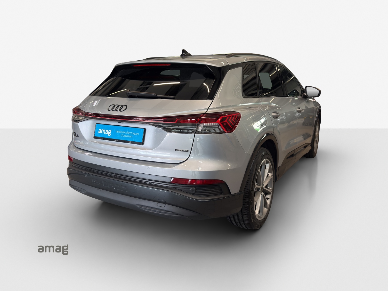 AUDI Q4 e-tron 50 quattro-image-4