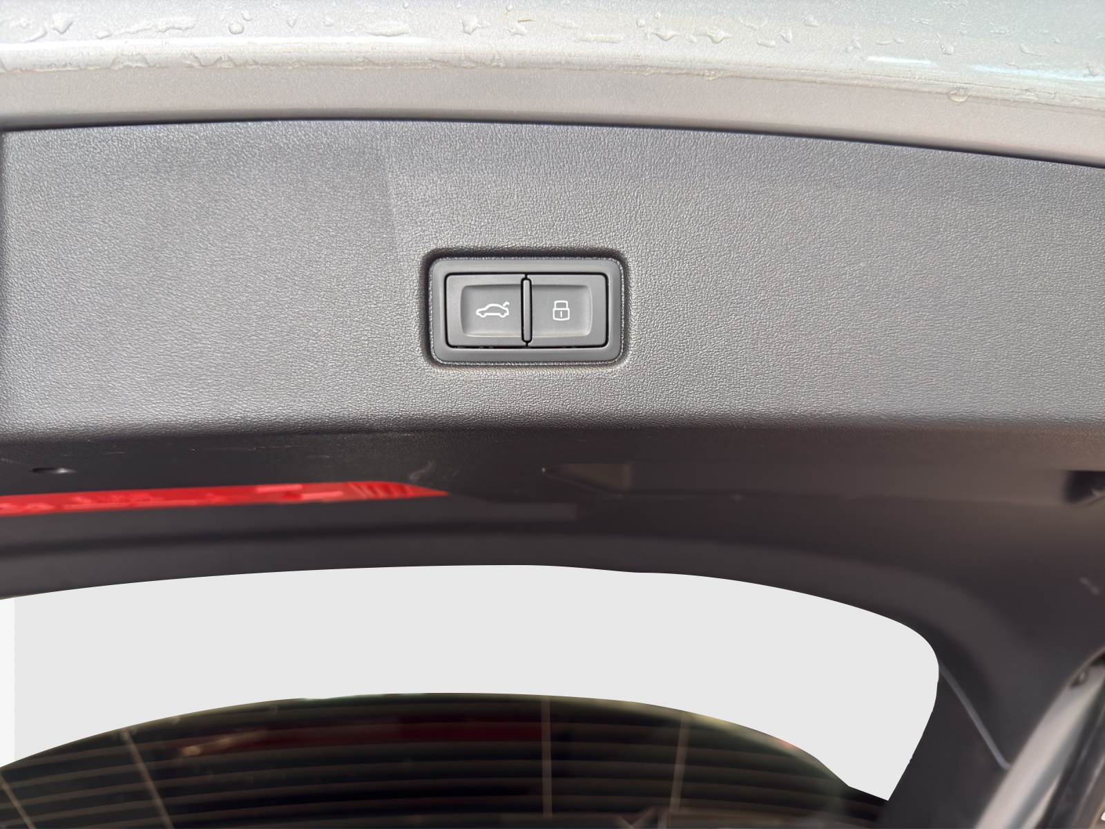 AUDI Q4 e-tron 50 quattro-image-13