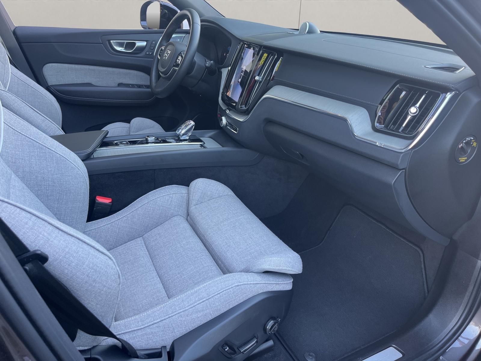 VOLVO XC60 2.0 T8 TE Ultimate Dark eAWD-image-11