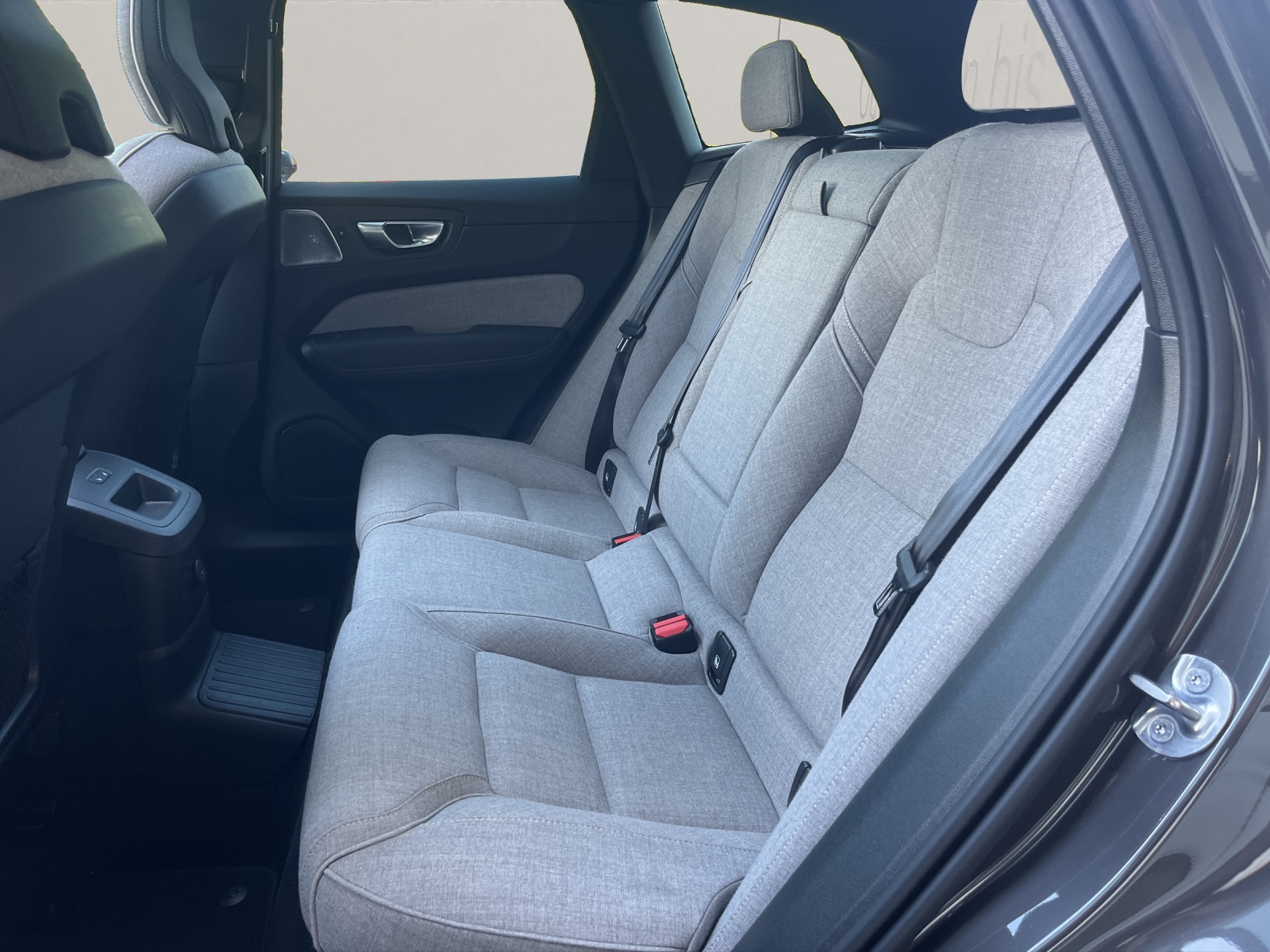 VOLVO XC60 2.0 T8 TE Ultimate Dark eAWD-image-12