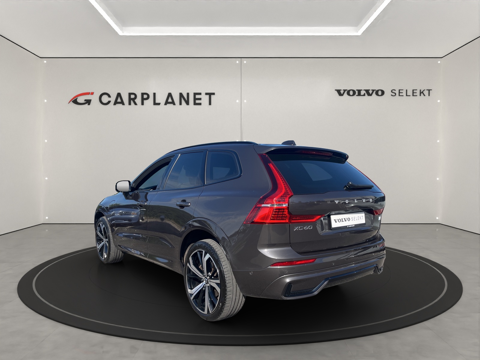 VOLVO XC60 2.0 T8 TE Ultimate Dark eAWD-image-4