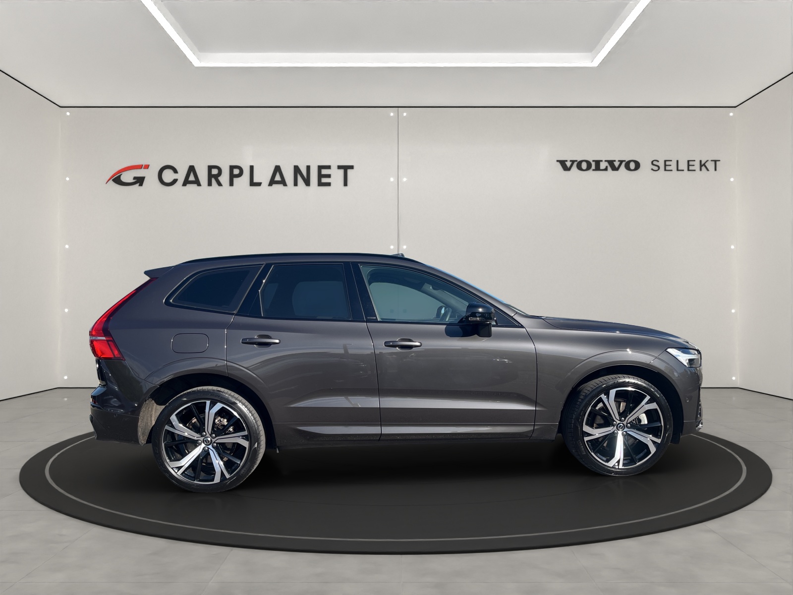 VOLVO XC60 2.0 T8 TE Ultimate Dark eAWD-image-2