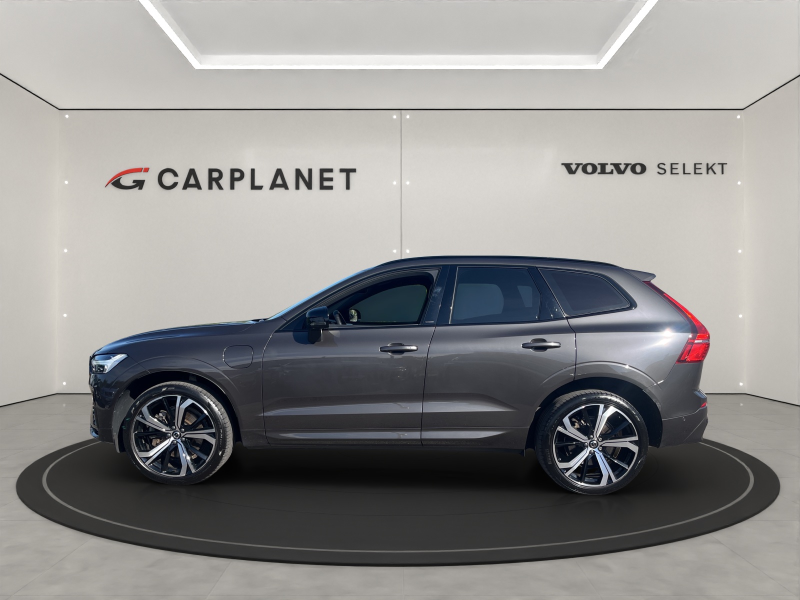 VOLVO XC60 2.0 T8 TE Ultimate Dark eAWD-image-1