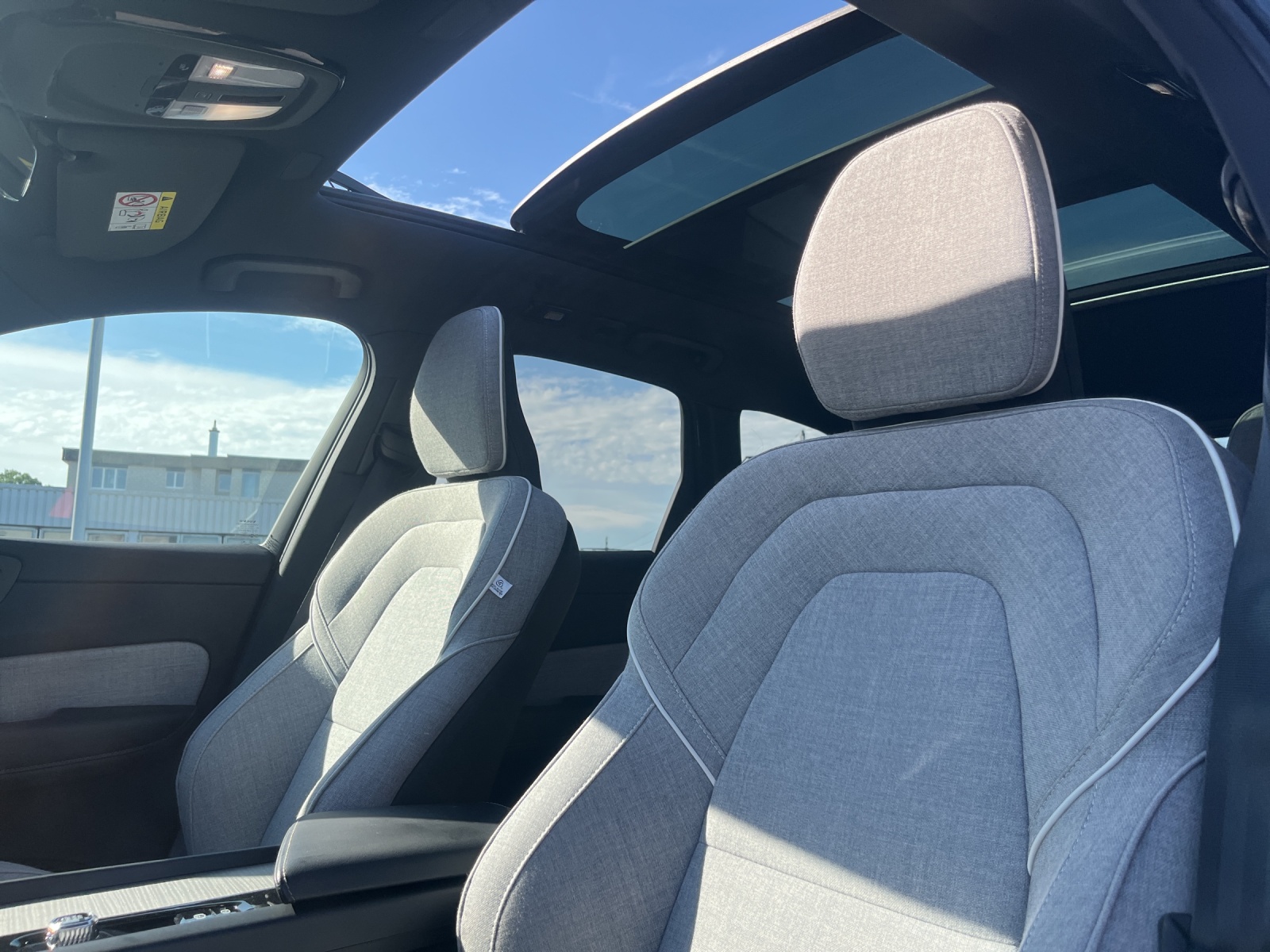 VOLVO XC60 2.0 T8 TE Ultimate Dark eAWD-image-15