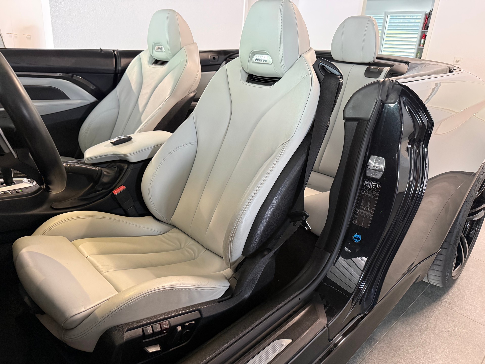 BMW M4 Cabriolet DKG-image-10
