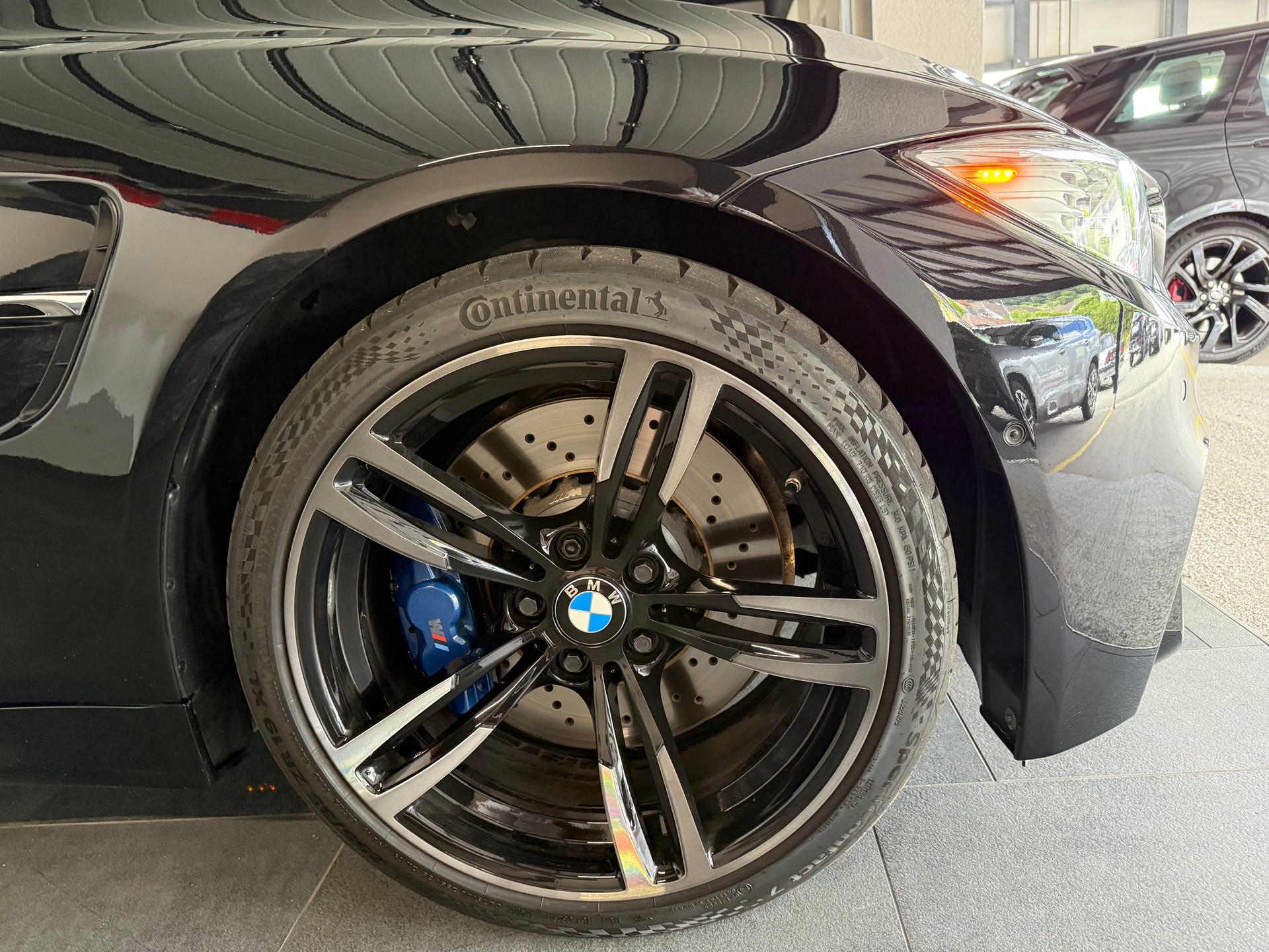 BMW M4 Cabriolet DKG-image-3