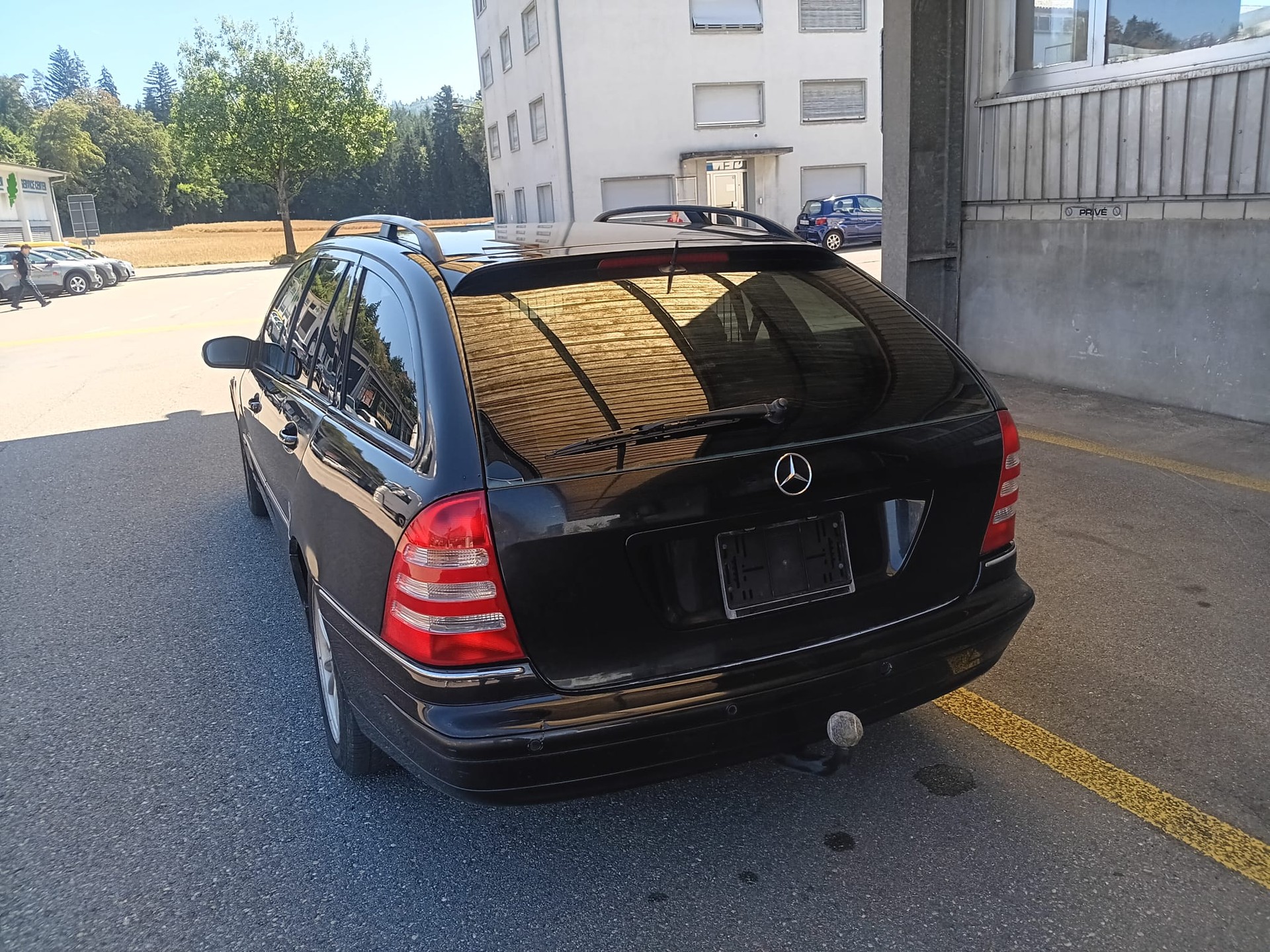 MERCEDES-BENZ C 320 Avantgarde 4Matic Automatic-image-2
