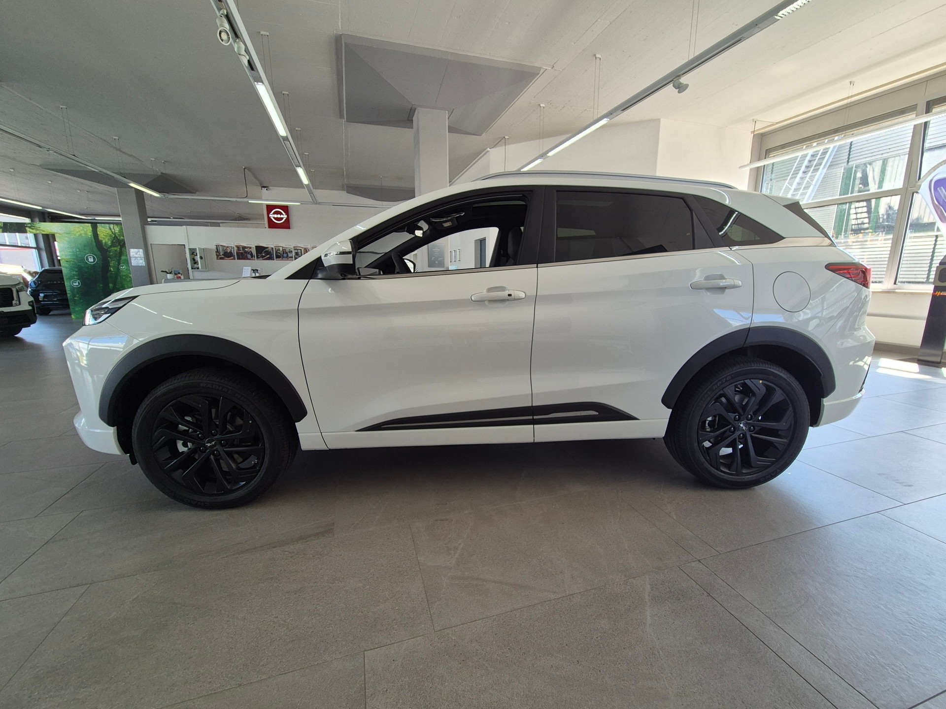 JAC JS6 1.5 PHEV-image-3
