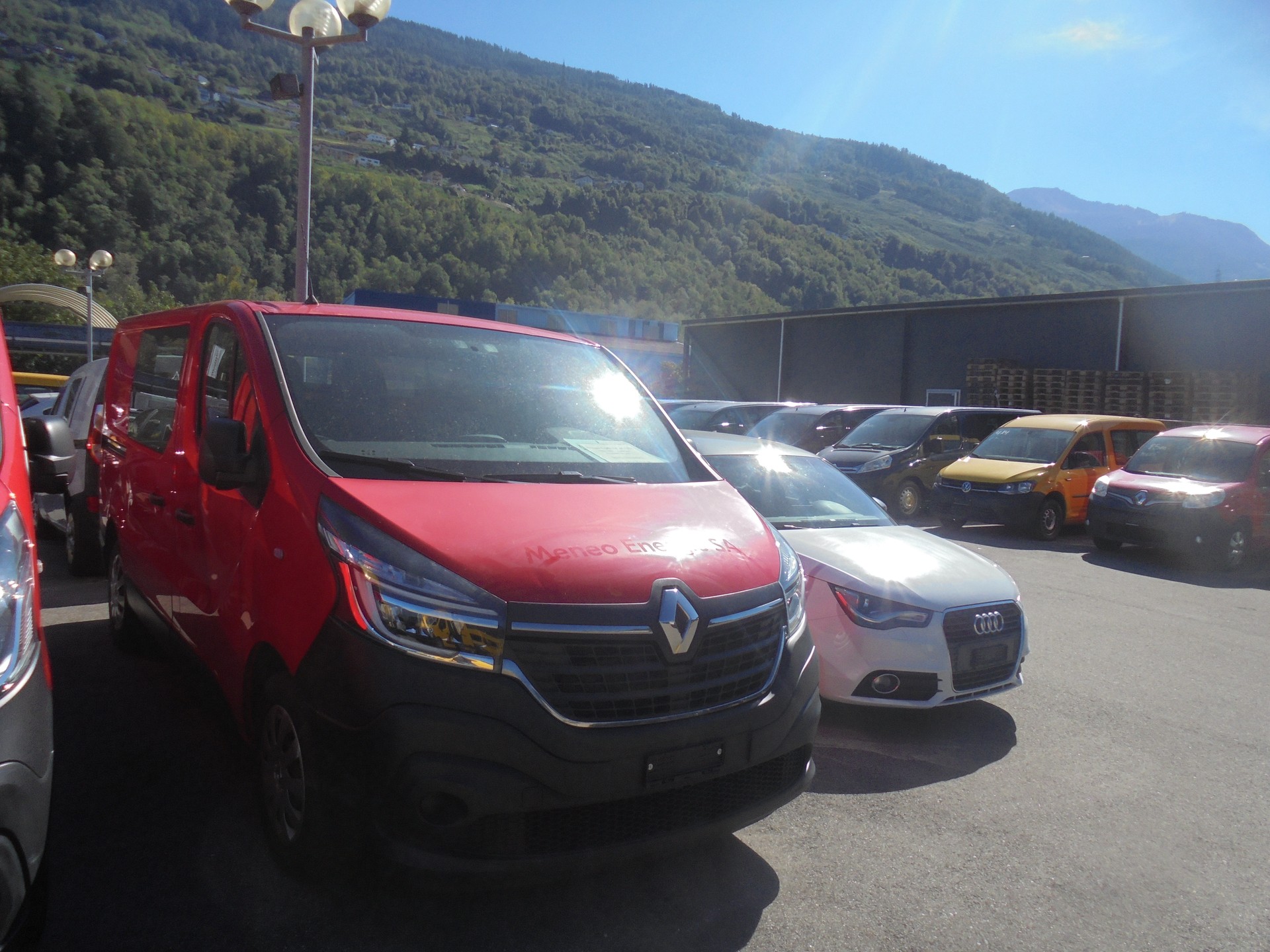 RENAULT Trafic 2.0 Energy dCi 120 3.0t Business L1H1-image-1