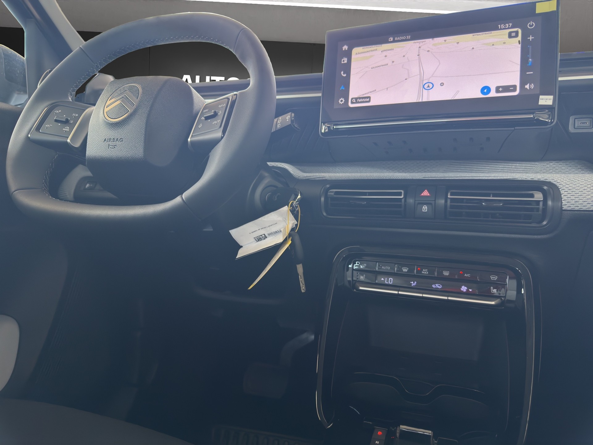 CITROEN C3 1.2 Hybrid Business-image-12