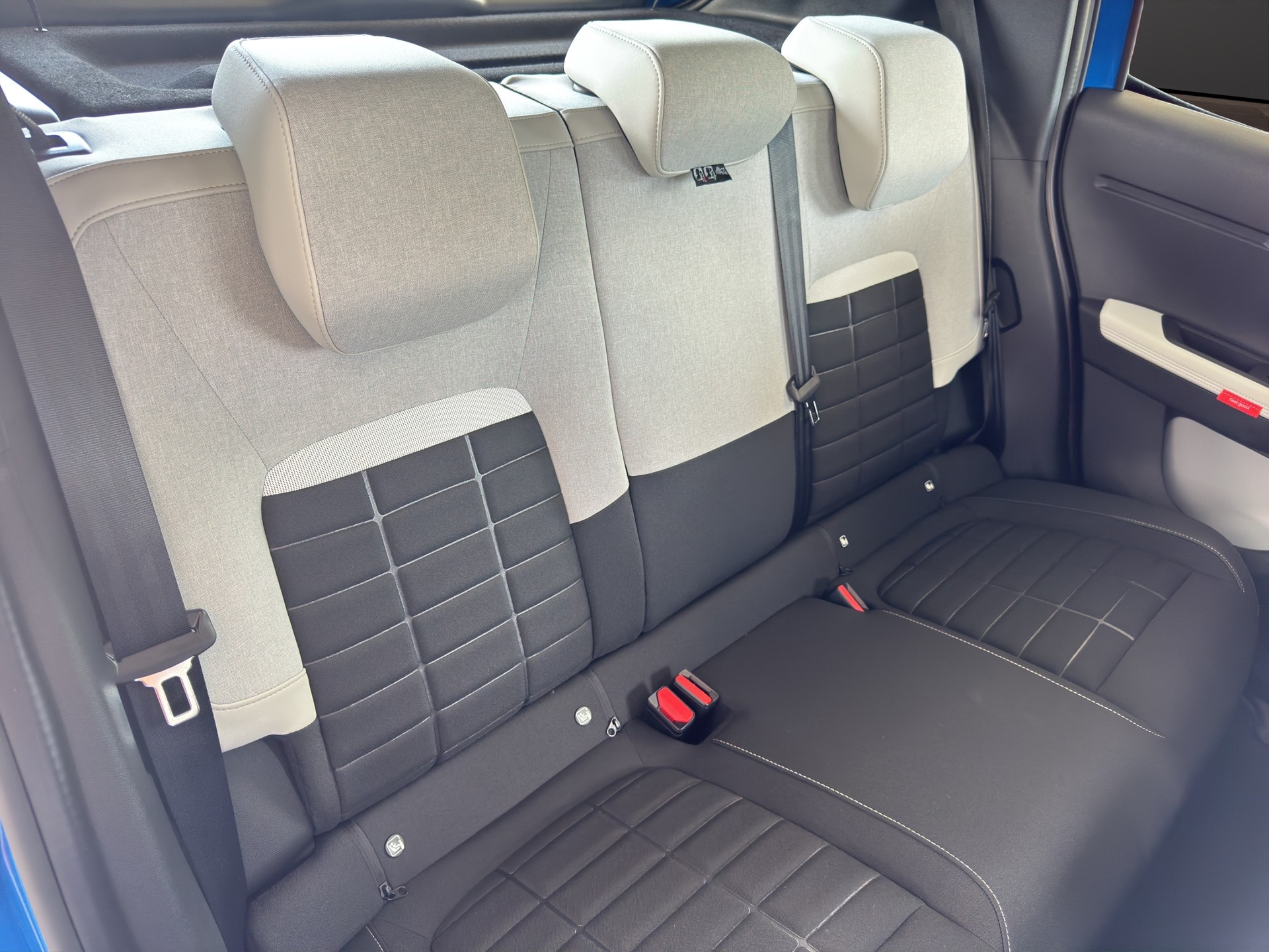 CITROEN C3 1.2 Hybrid Business-image-13