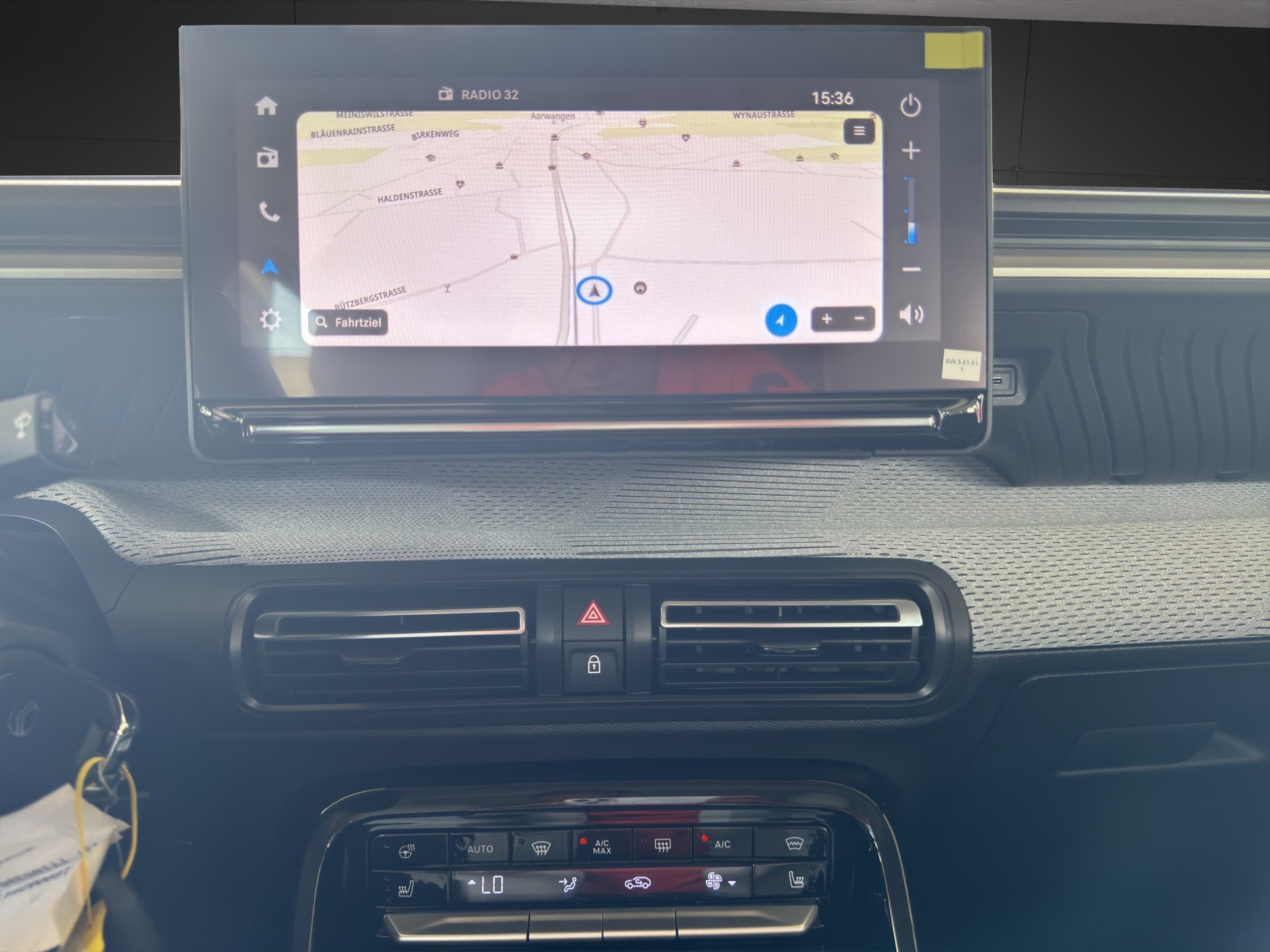 CITROEN C3 1.2 Hybrid Business-image-14