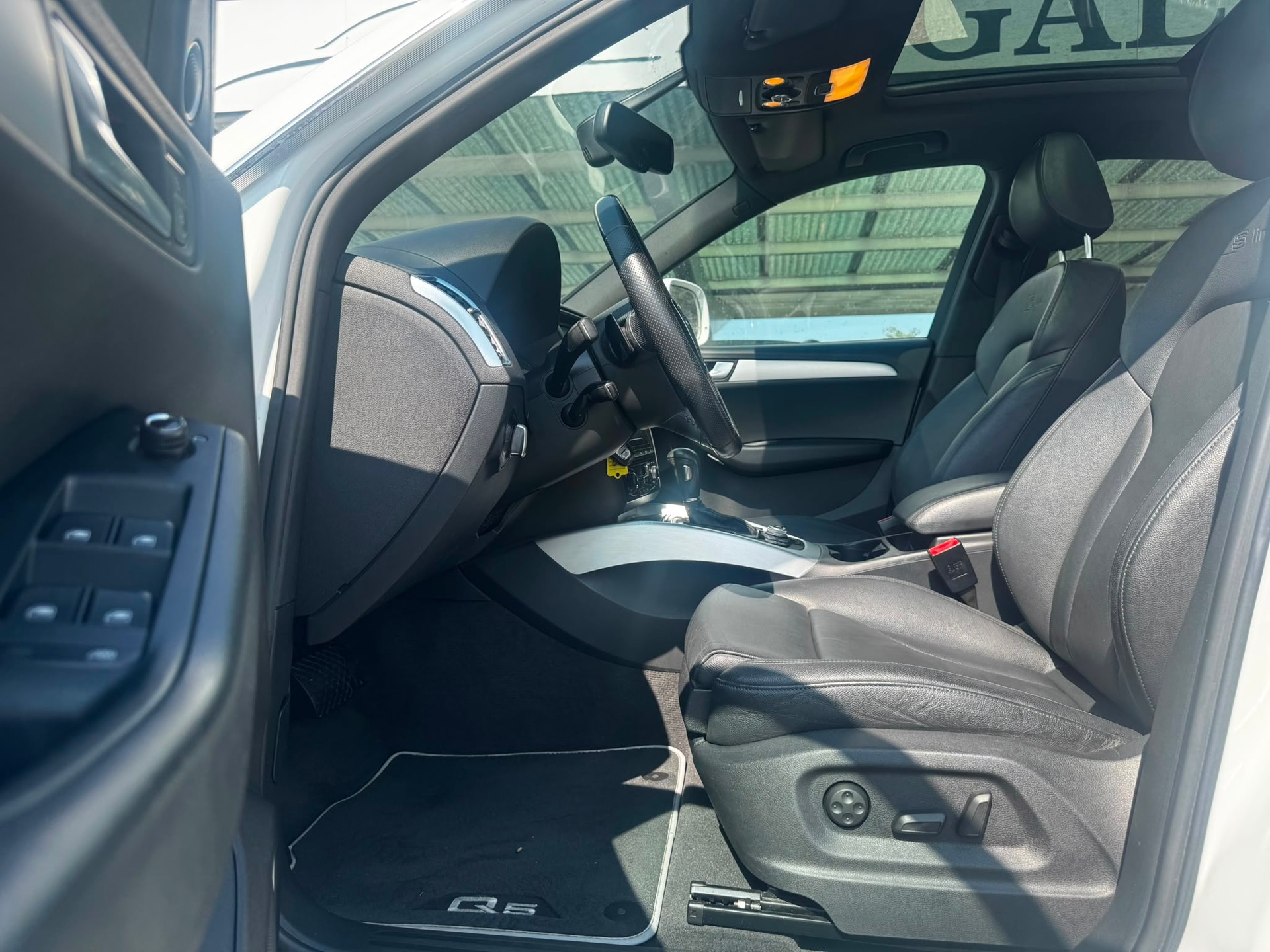 AUDI Q5 2.0 TFSI hybrid quattro tiptronic-image-7