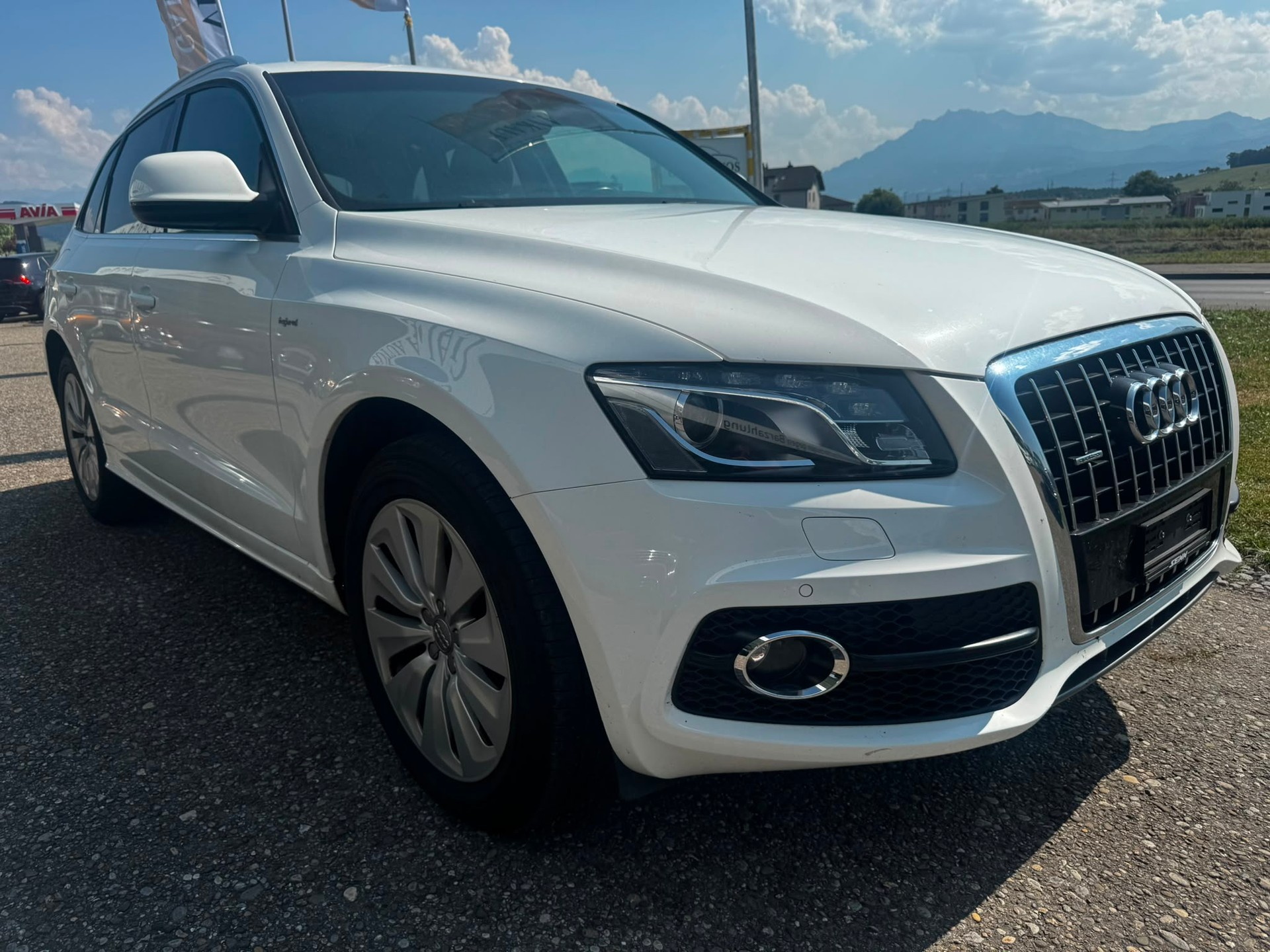 AUDI Q5 2.0 TFSI hybrid quattro tiptronic-image-2