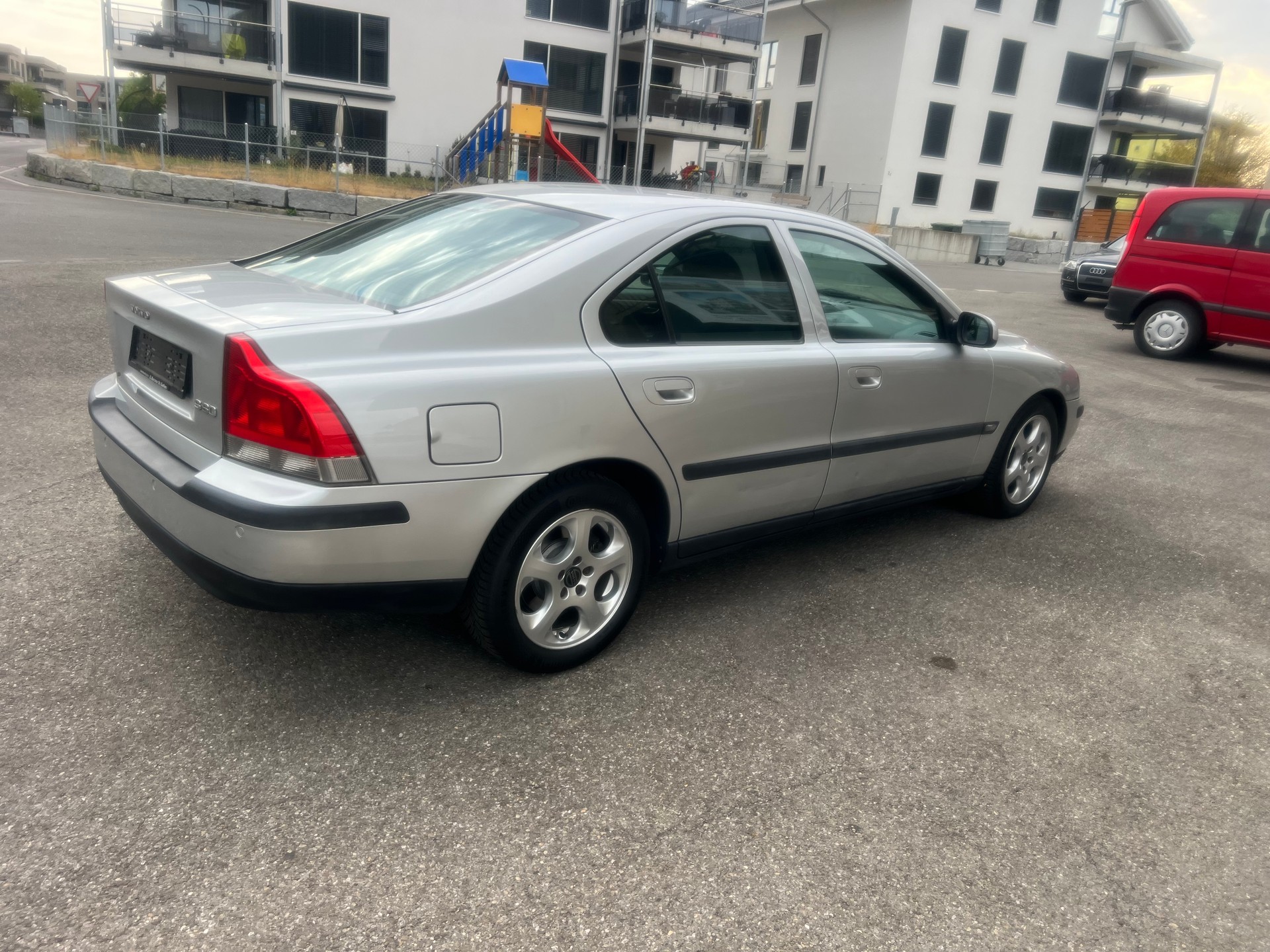 VOLVO S60 2.4T-image-5