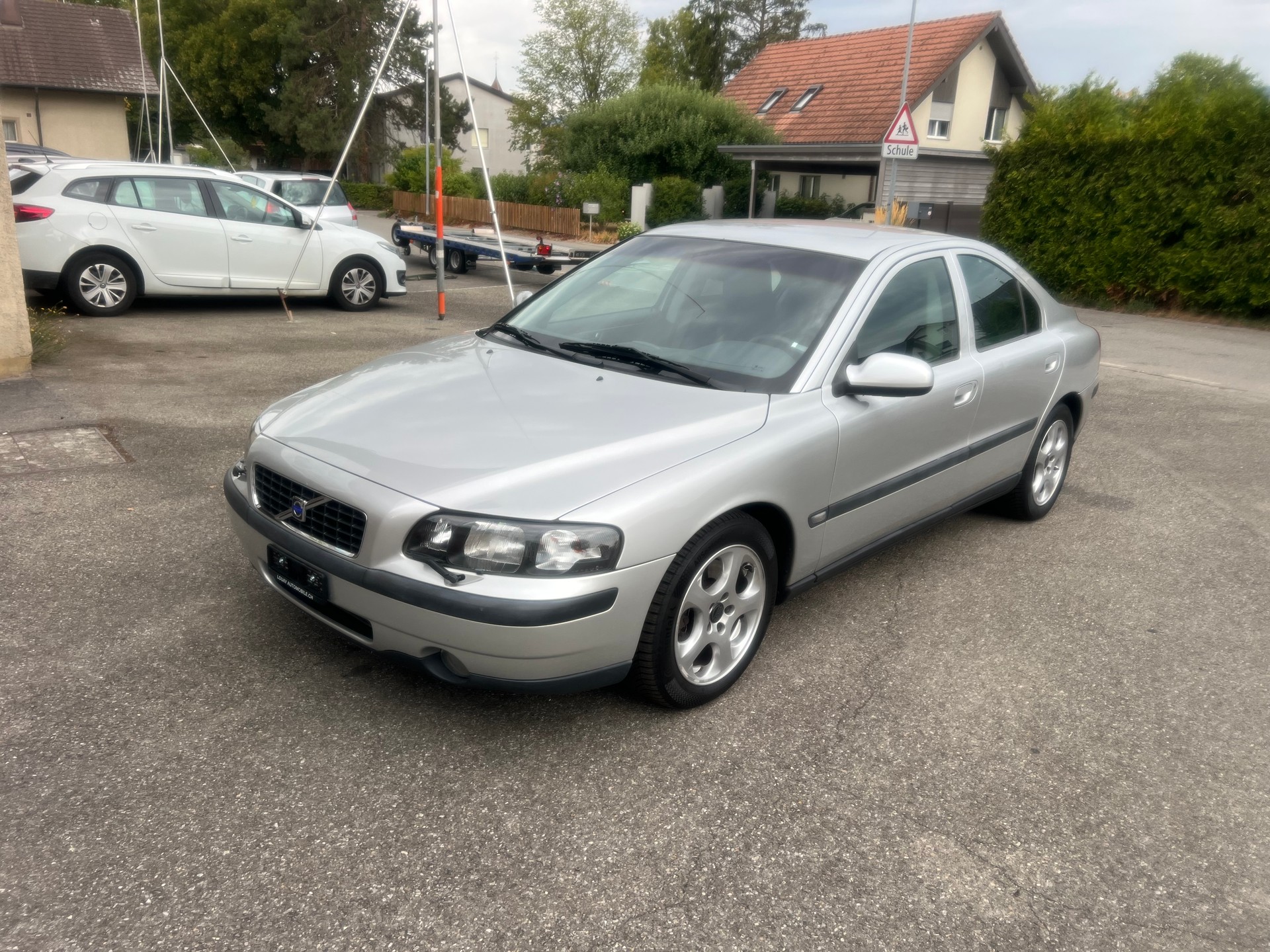 VOLVO S60 2.4T-image-2