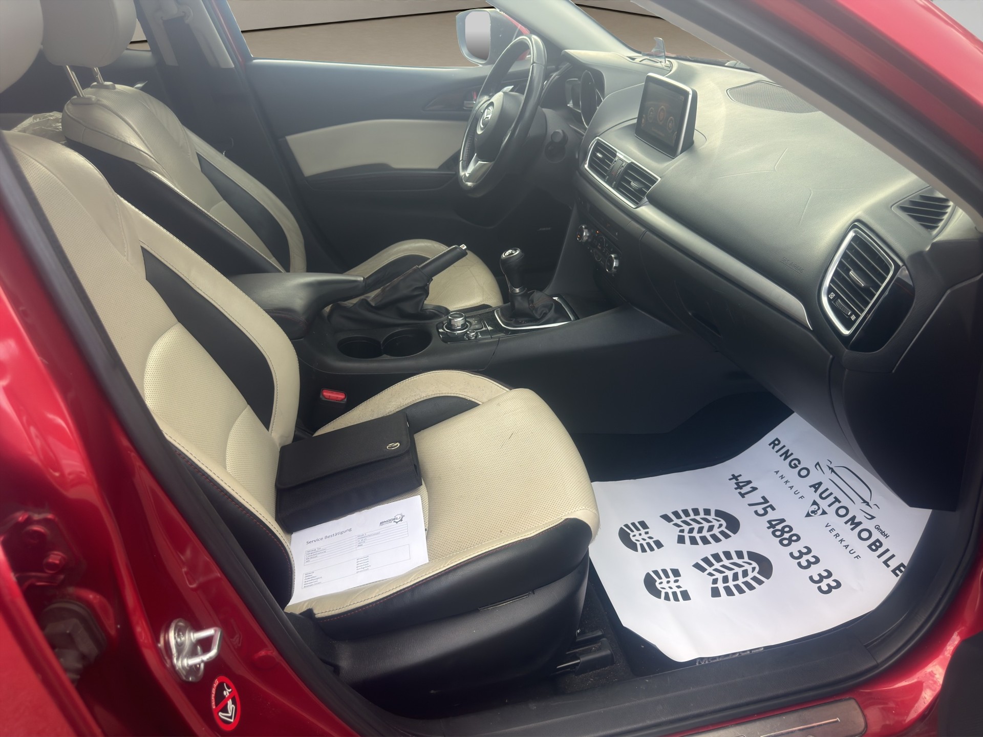 MAZDA 3-image-12