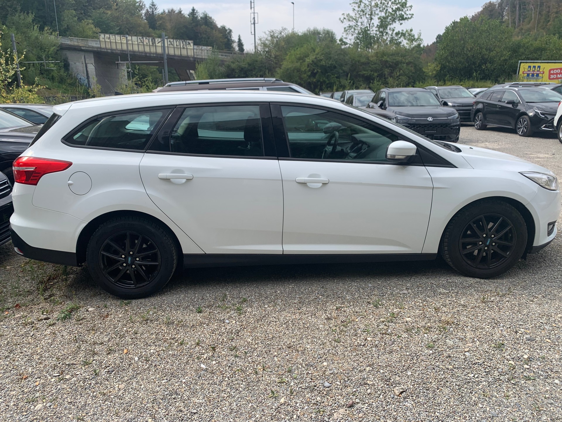 FORD Focus 1.5 TDCi Titanium PowerShift-image-2