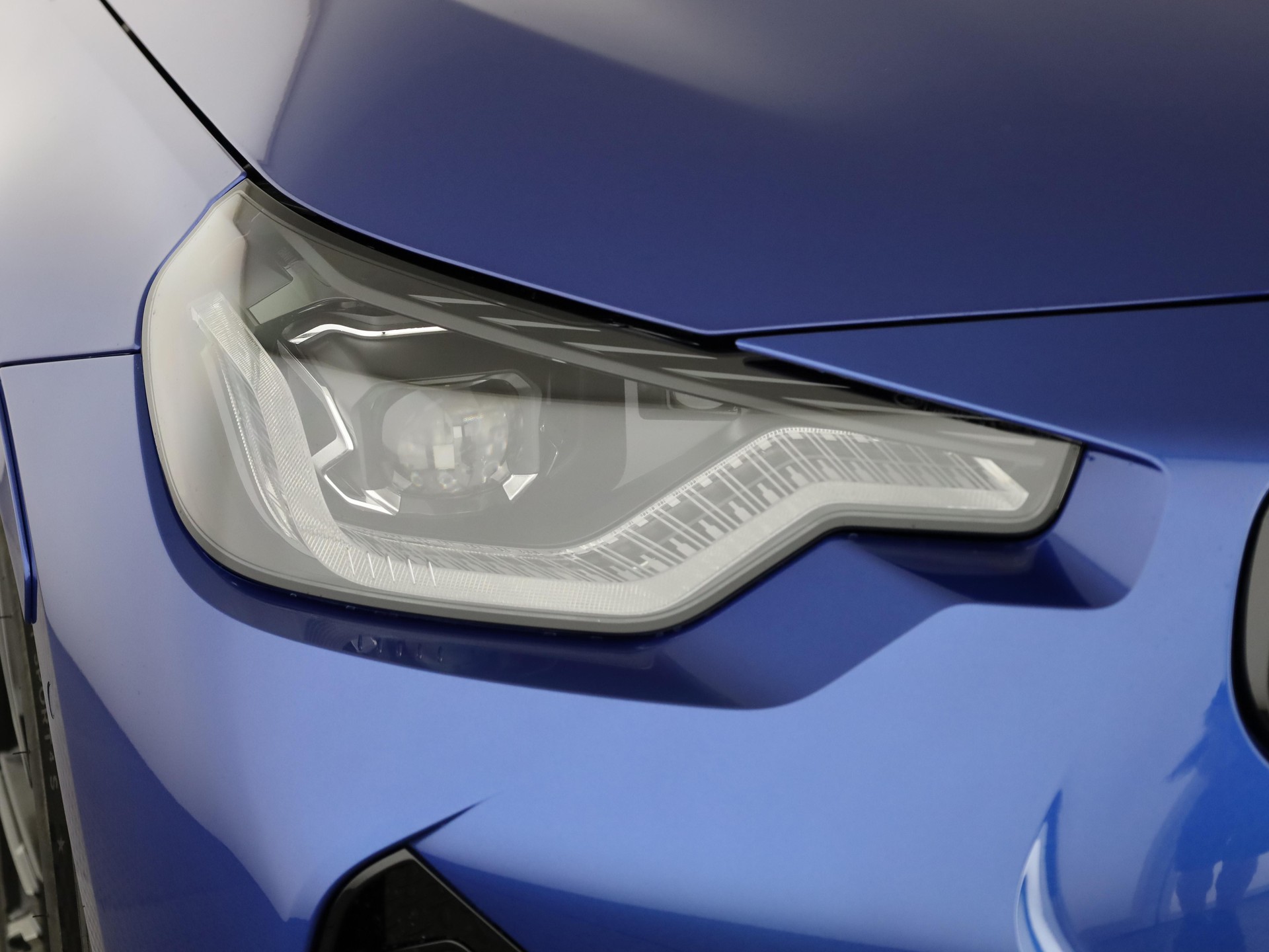 BMW M240i xDrive Coupé-image-5