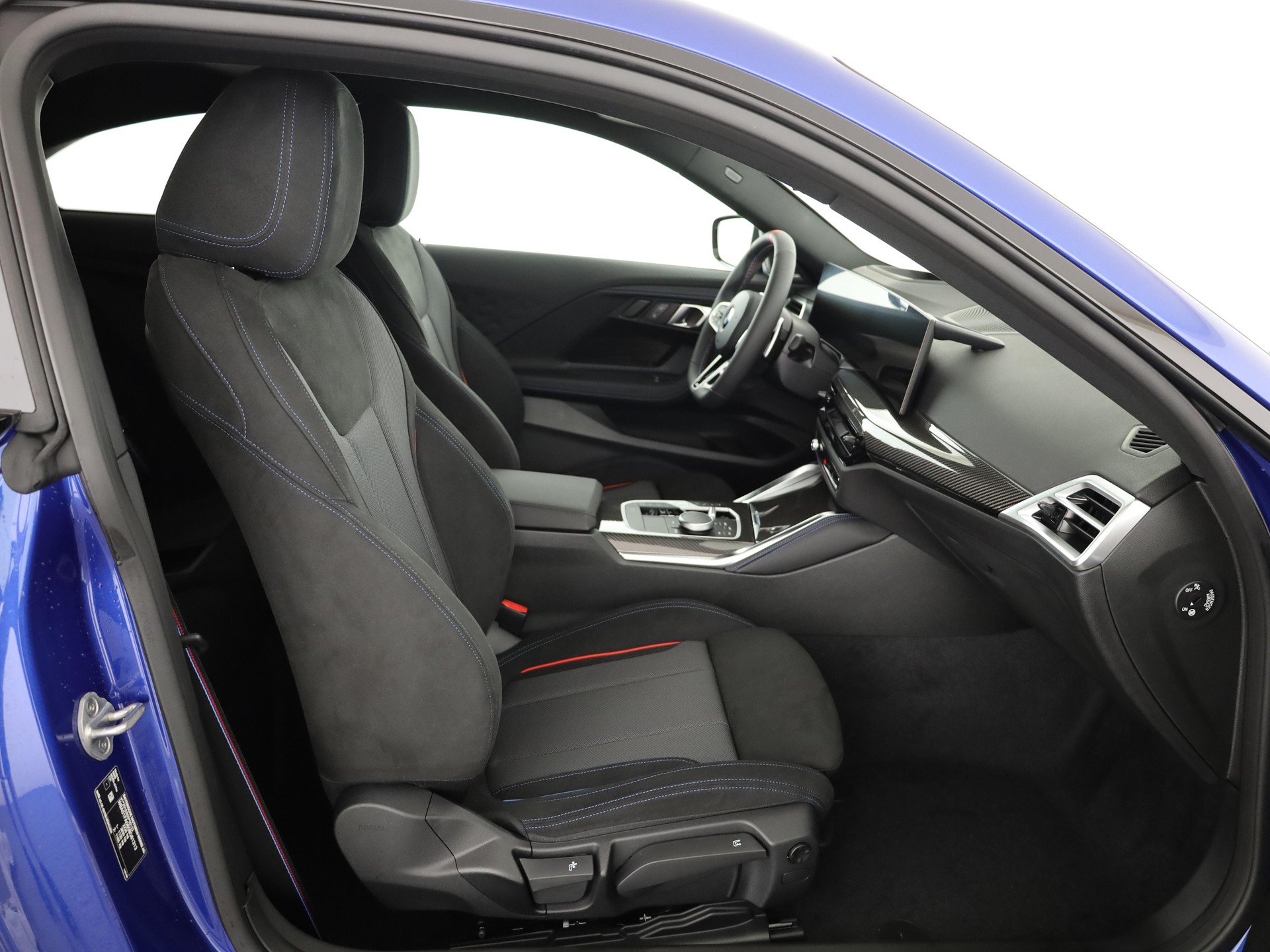 BMW M240i xDrive Coupé-image-12