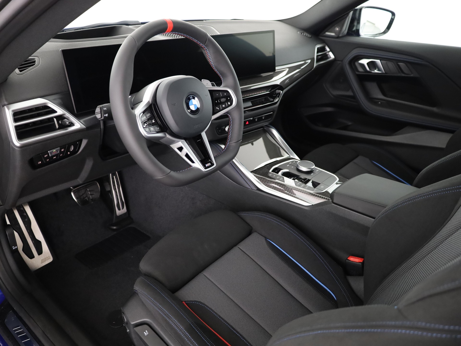 BMW M240i xDrive Coupé-image-10