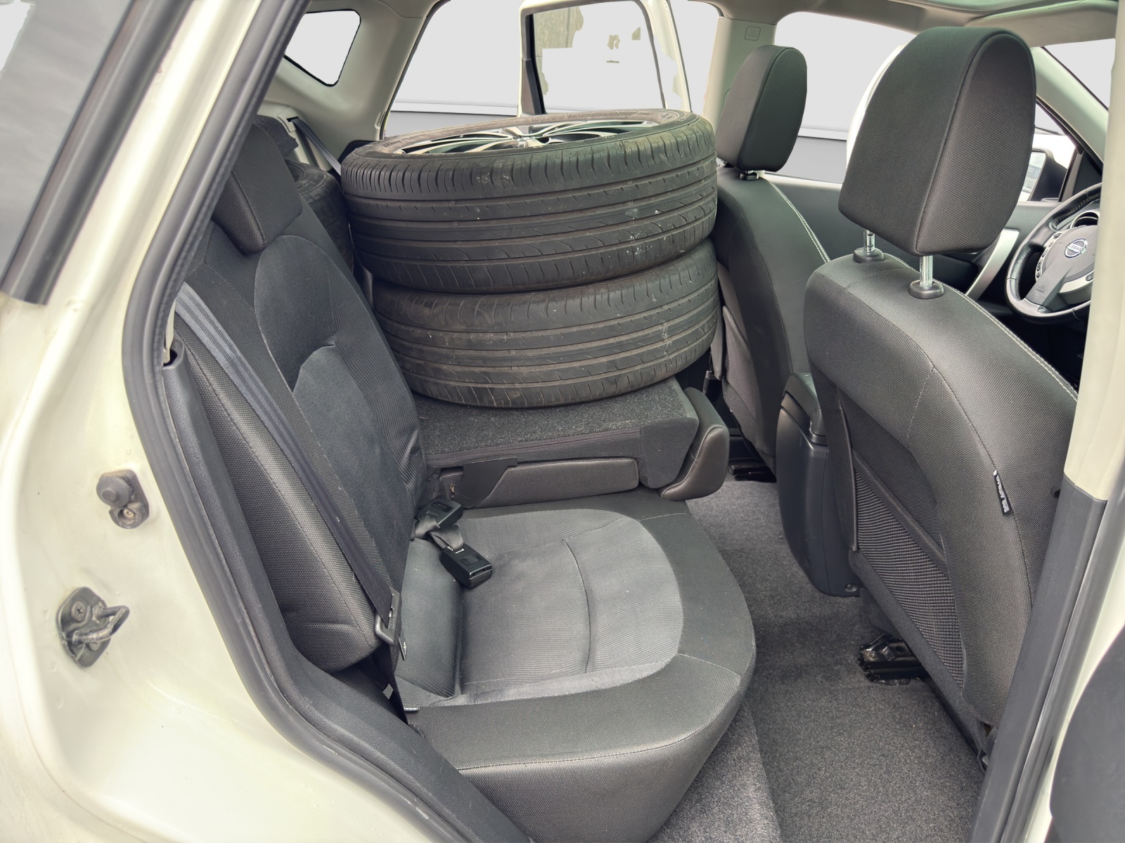 NISSAN Qashqai 2.0 Dci 4WD i-Way XTronic CVT-image-4