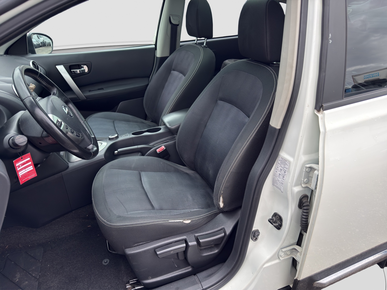 NISSAN Qashqai 2.0 Dci 4WD i-Way XTronic CVT-image-10