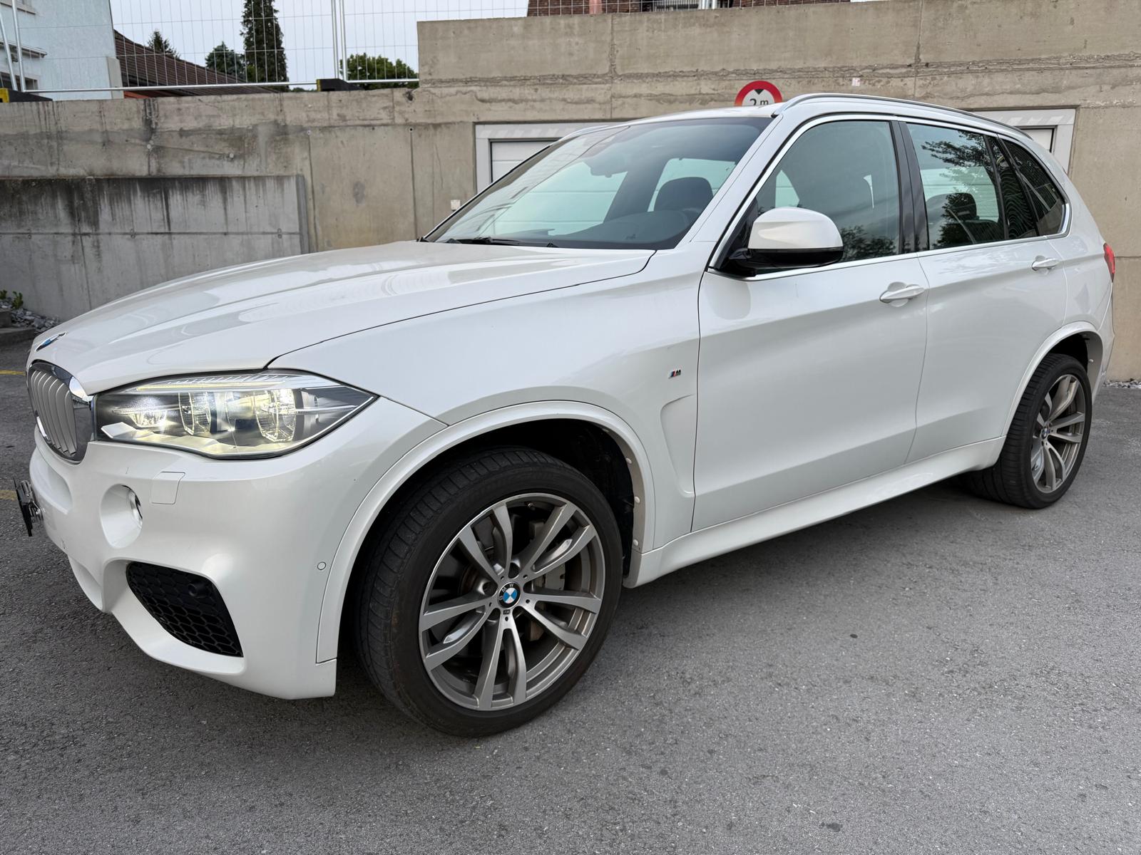 BMW 50i xDrive-image-1