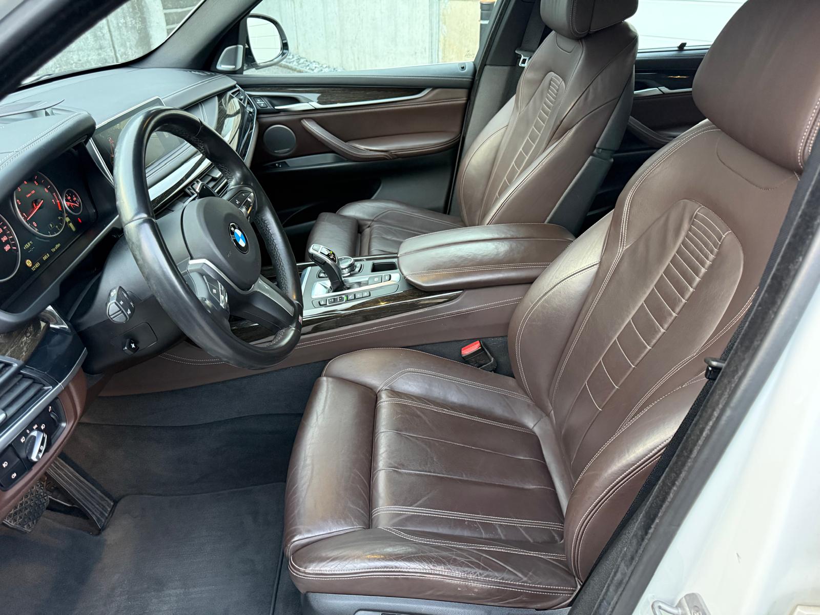 BMW 50i xDrive-image-4