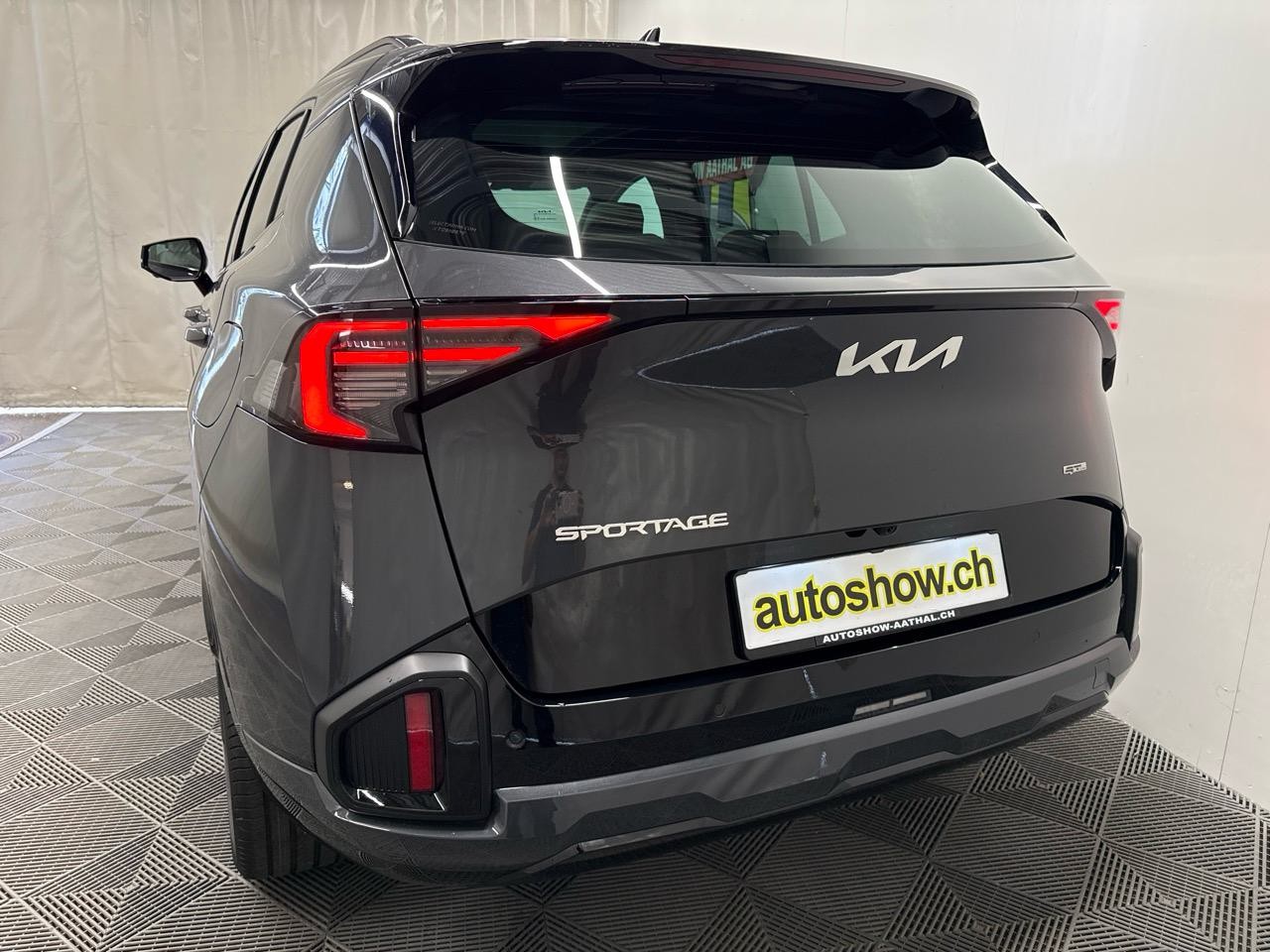 KIA Sportage 1.6T-GDi HEV GT-Line 4x4 A-image-19