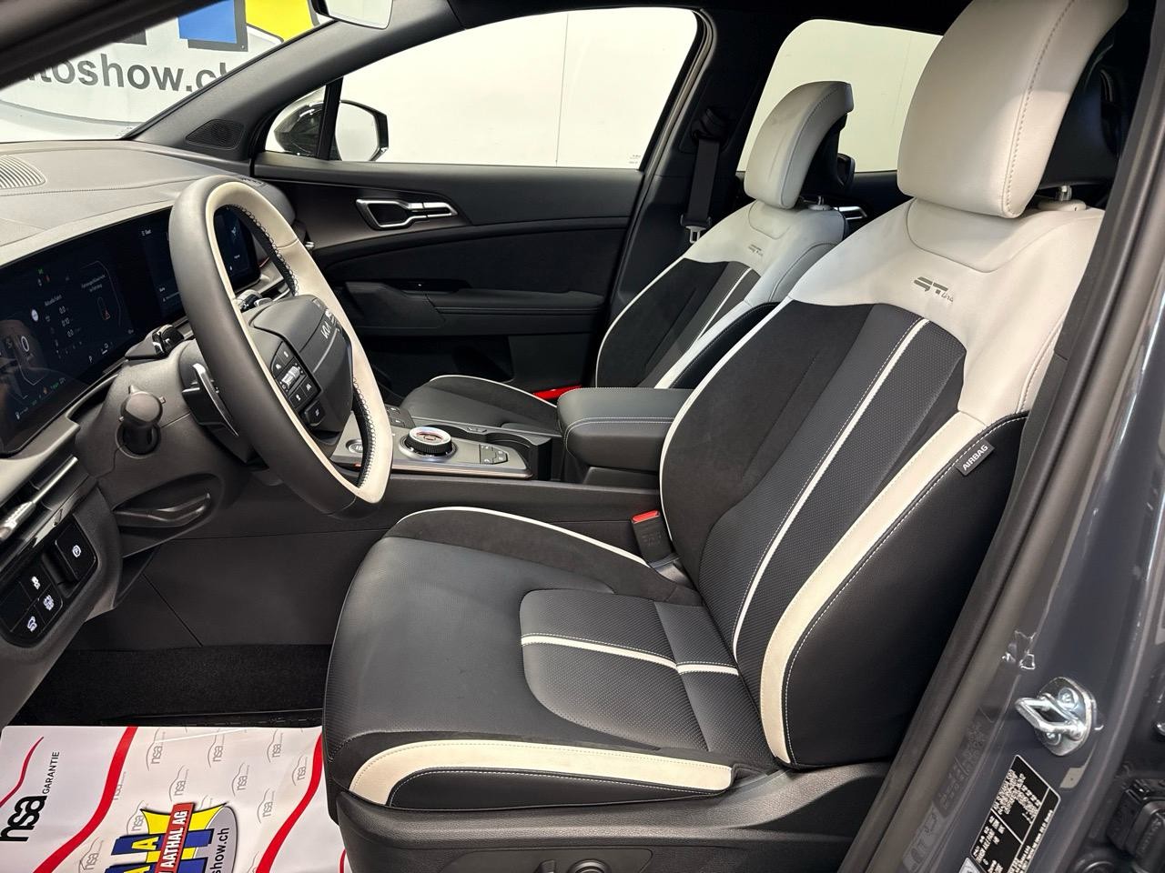 KIA Sportage 1.6T-GDi HEV GT-Line 4x4 A-image-3